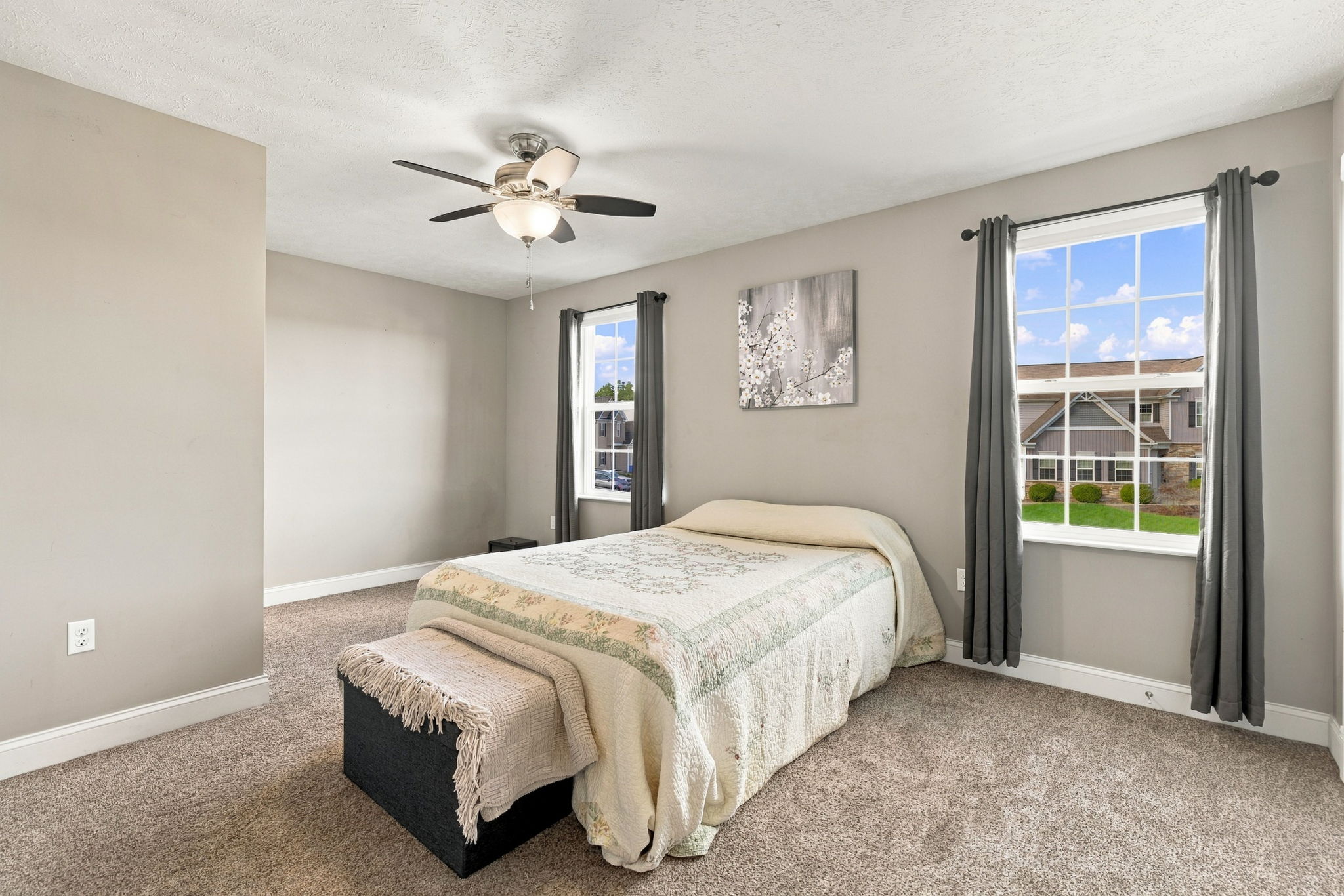  215 Horse Shoe Drive, Clinton, PA 15026 - 物件實景