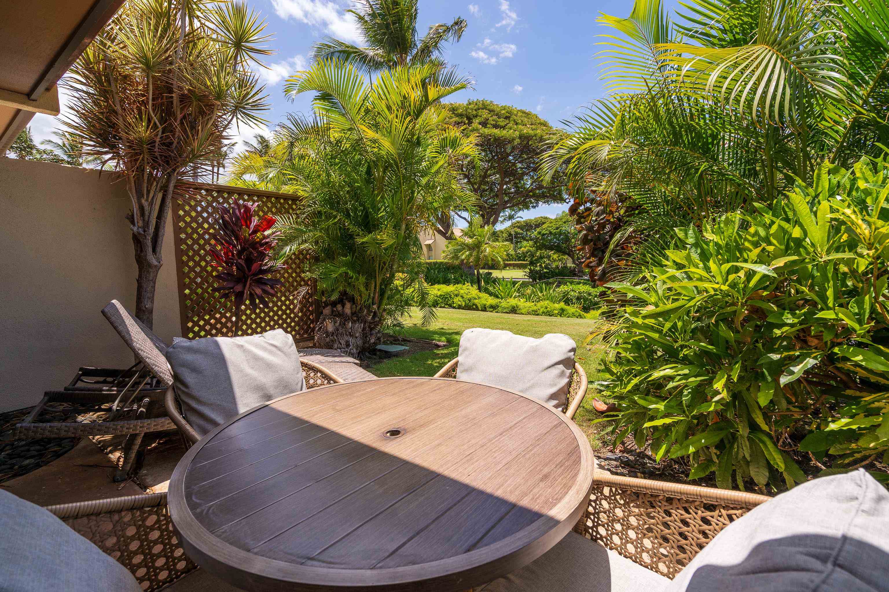 Kihei, Hawaii, 96753, United States, 1 Bedroom Bedrooms, ,2 BathroomsBathrooms,Residential,For Sale,2001614