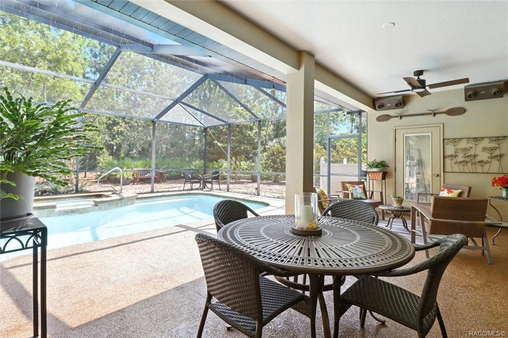 Homosassa, Florida, 34446, United States, 4 Bedrooms Bedrooms, ,4 BathroomsBathrooms,Residential,For Sale,1934205