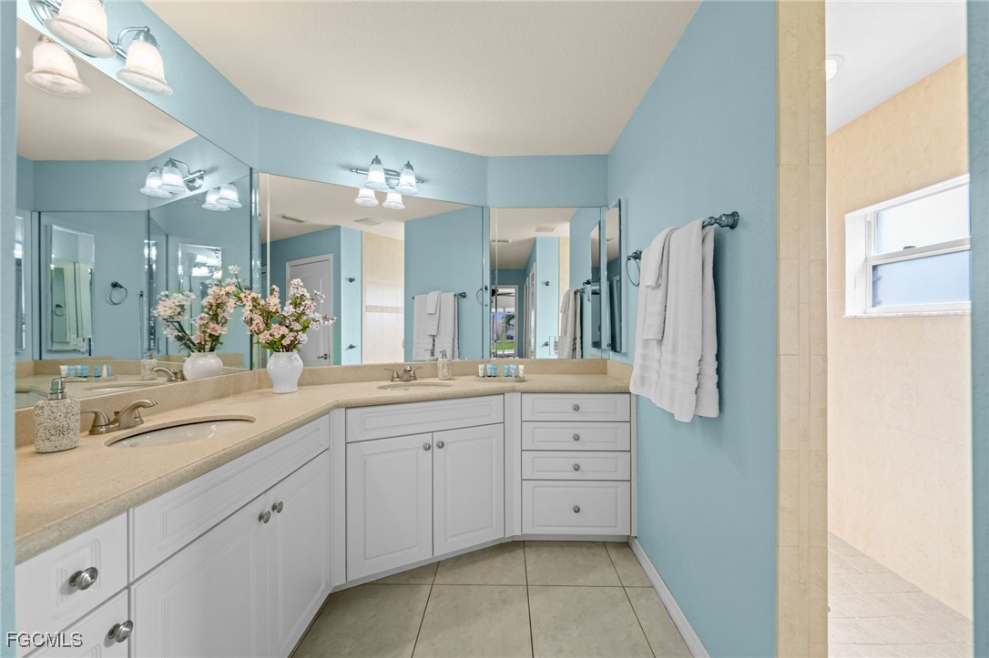 Cape Coral, Florida, 33990, United States, 3 Bedrooms Bedrooms, ,2 BathroomsBathrooms,Residential,For Sale,1937566