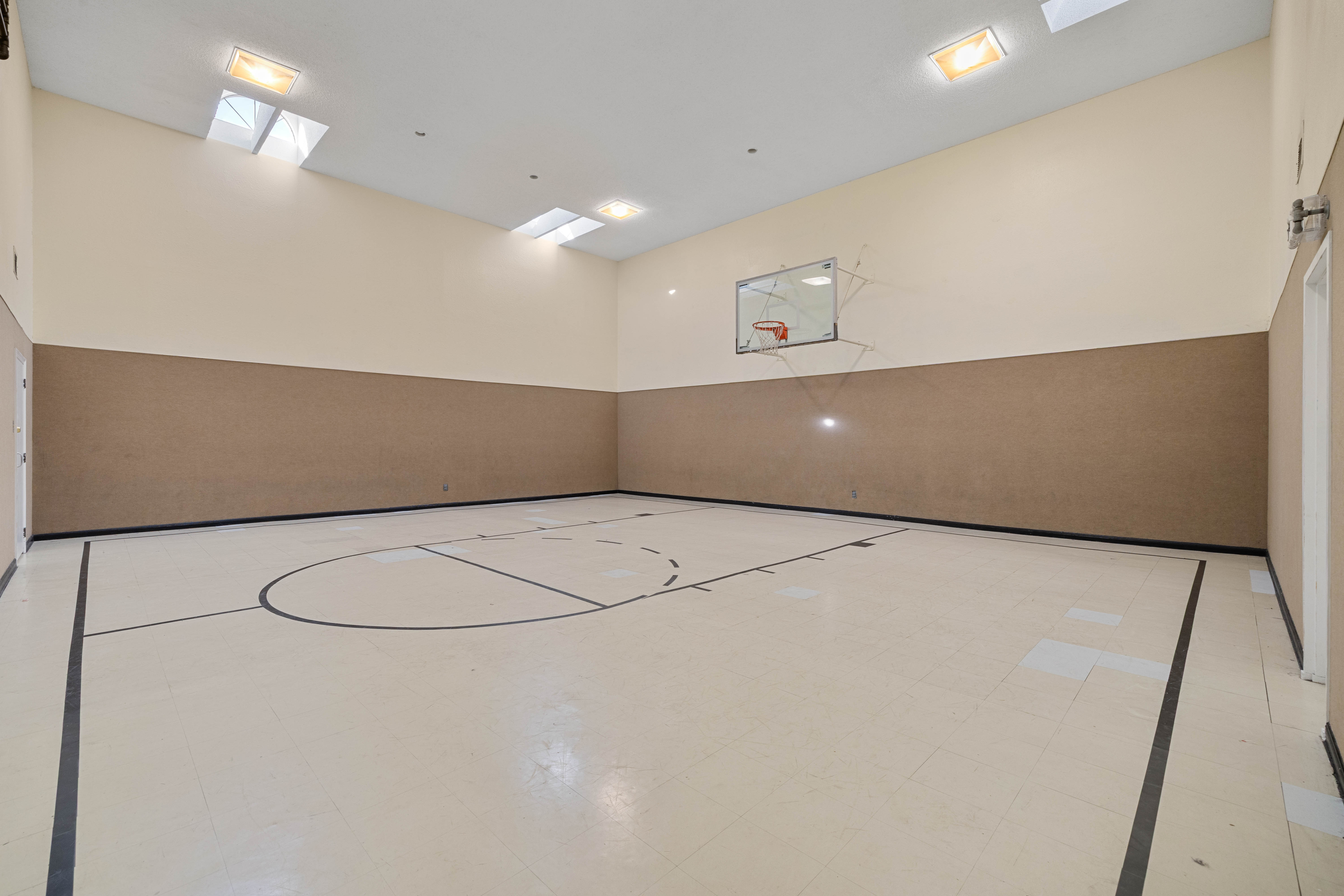 Your peaceful one-bedroom condo in The Hollow awaits. - 物件實景