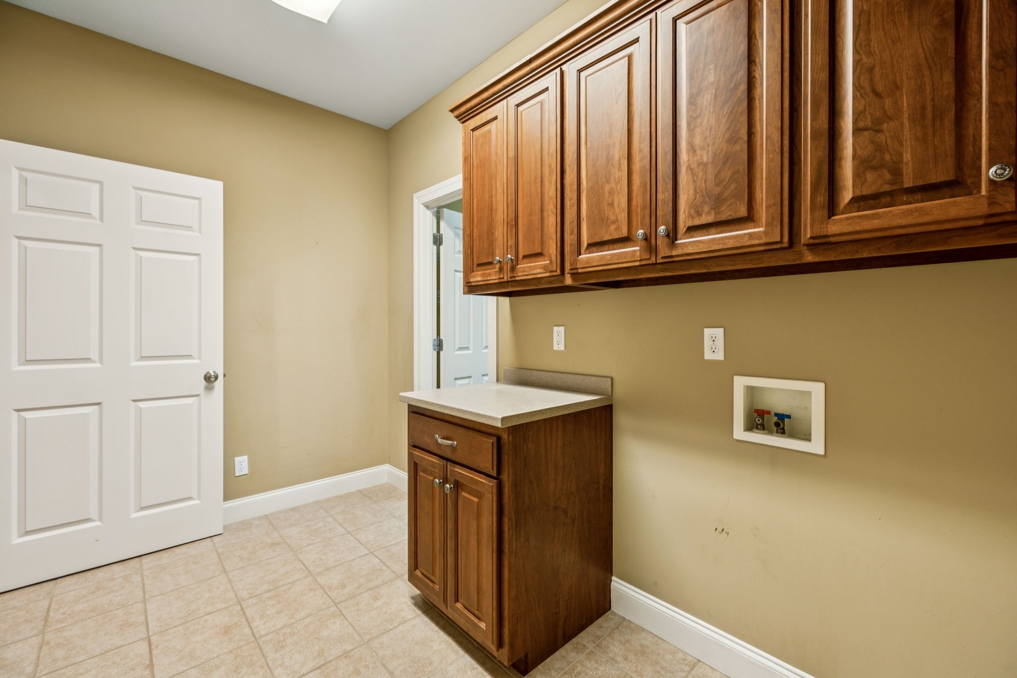 Manchester, Tennessee, 37355, United States, 4 Bedrooms Bedrooms, ,4 BathroomsBathrooms,Residential,For Sale,1937167