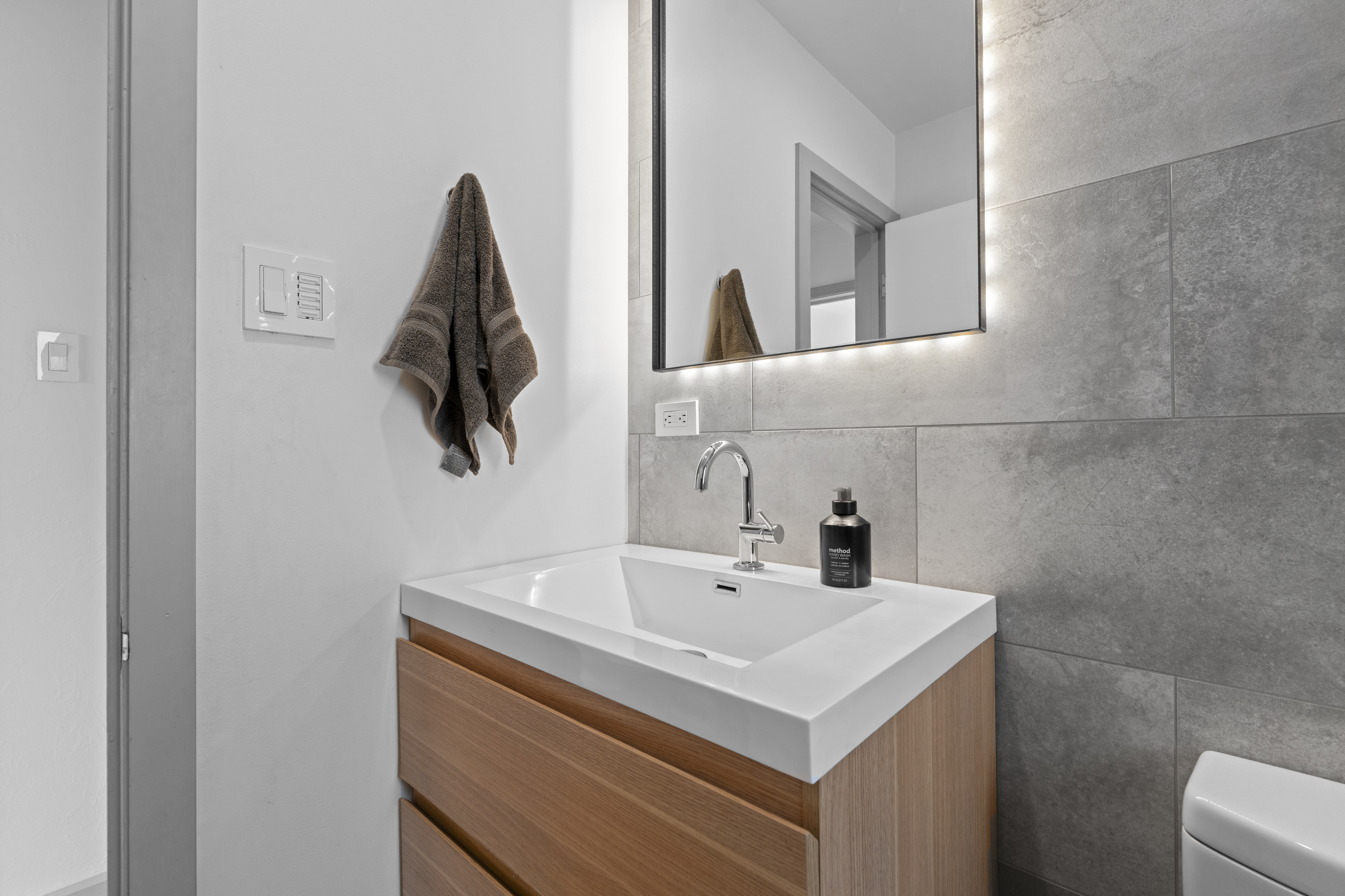  Remodeled Home Exudes Peace and Calm - 物件實景