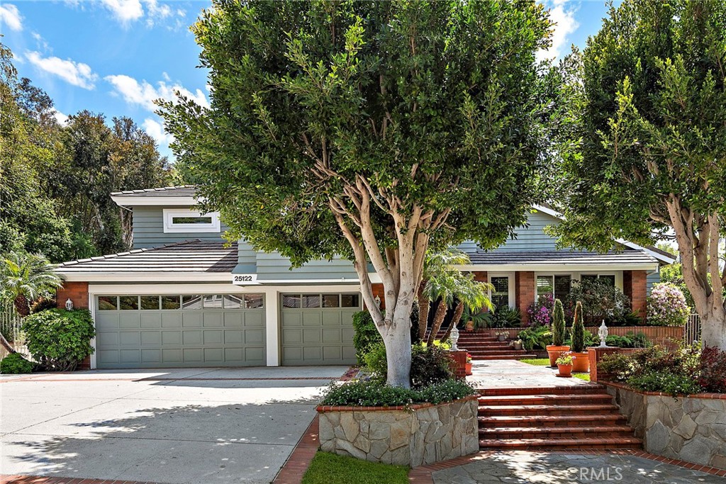 Laguna Hills, California, 92653, United States, 5 Bedrooms Bedrooms, ,5 BathroomsBathrooms,Residential,For Sale,1795346