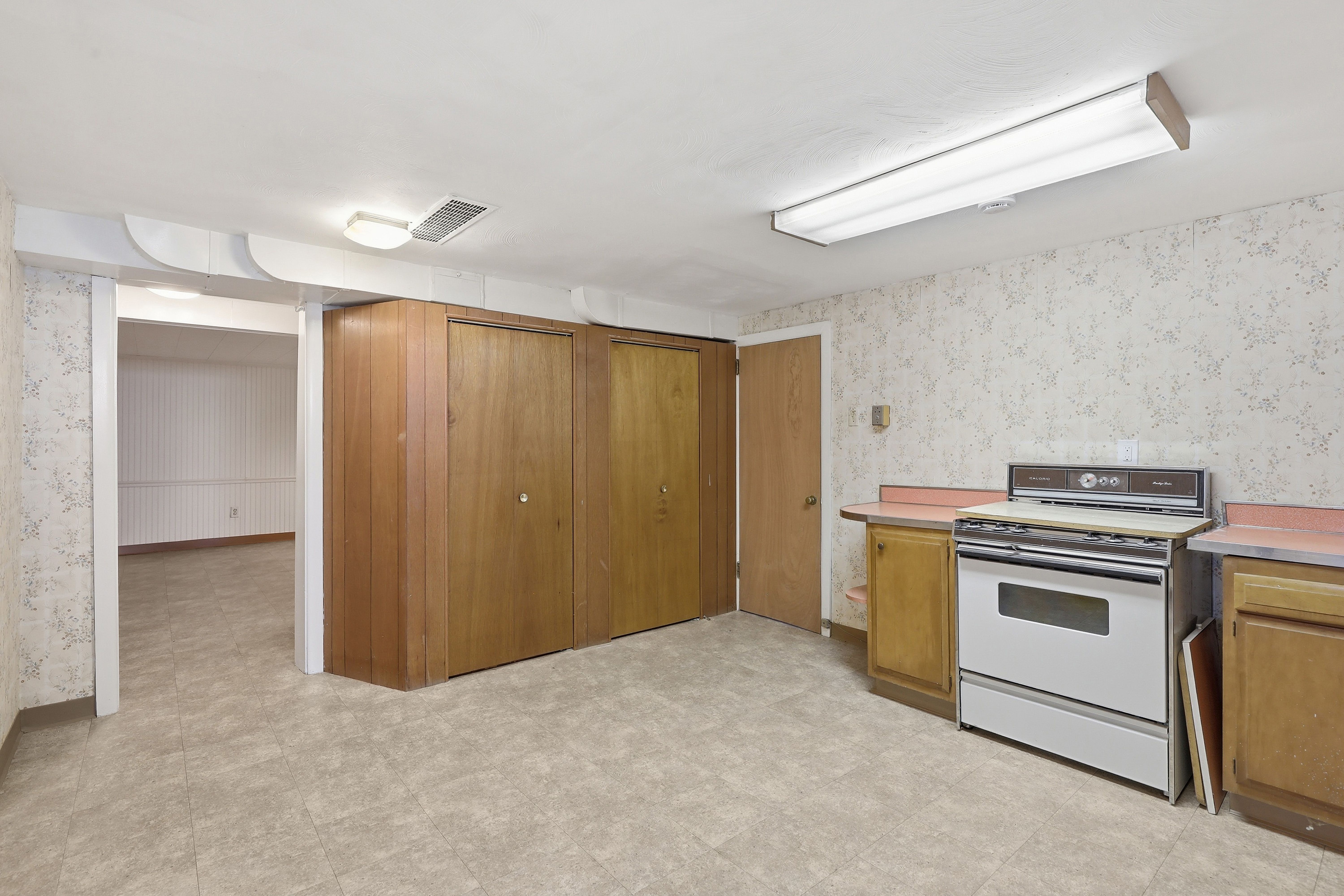  2219 Fawcett Avenue, White Oak, PA 15131 - 物件實景