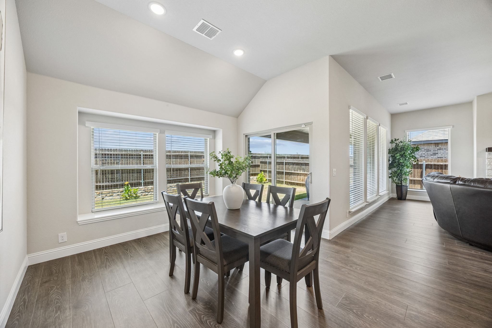  1005 Longbow Lane, Crowley, TX, 76036 - 物件實景