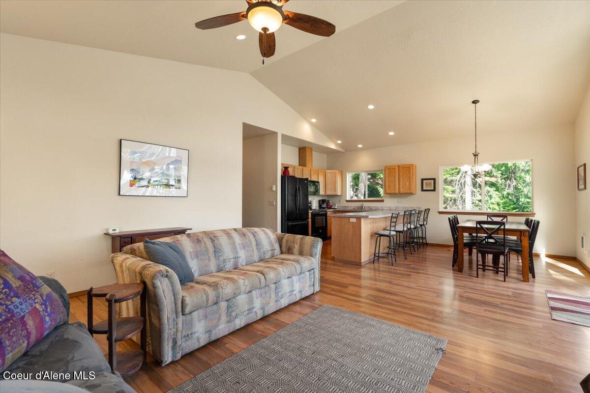 Spirit Lake, Idaho, 83869, United States, 3 Bedrooms Bedrooms, ,2 BathroomsBathrooms,Residential,For Sale,1872232