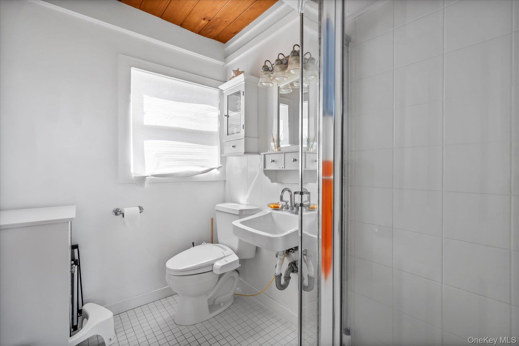 Amagansett, New York, 11930, United States, 3 Bedrooms Bedrooms, ,2 BathroomsBathrooms,Residential,For Sale,1980686