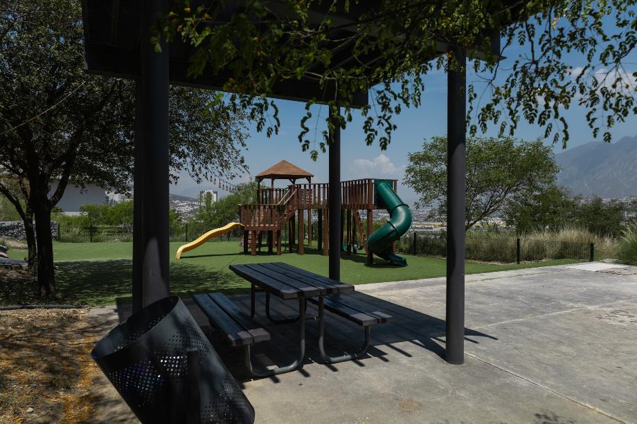 Santa Catarina, Nuevo León, 66196, Mexico, 1 Bedroom Bedrooms, ,Residential,For Sale,1939368