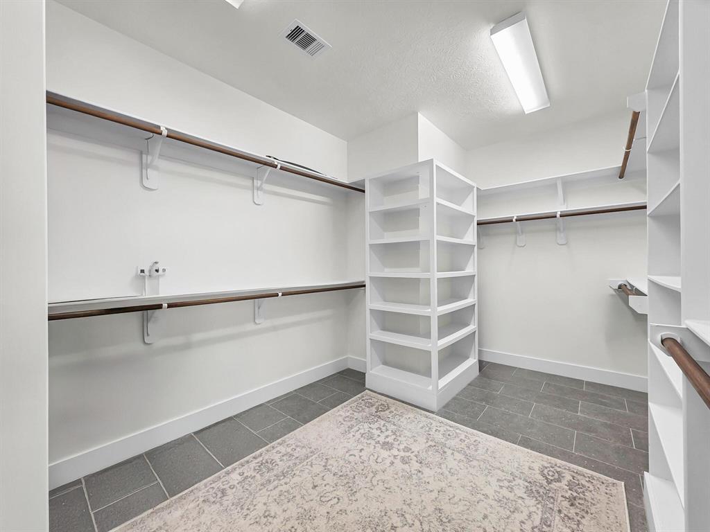 Beaumont, Texas, 77713, United States, 4 Bedrooms Bedrooms, ,Residential,For Sale,2000946