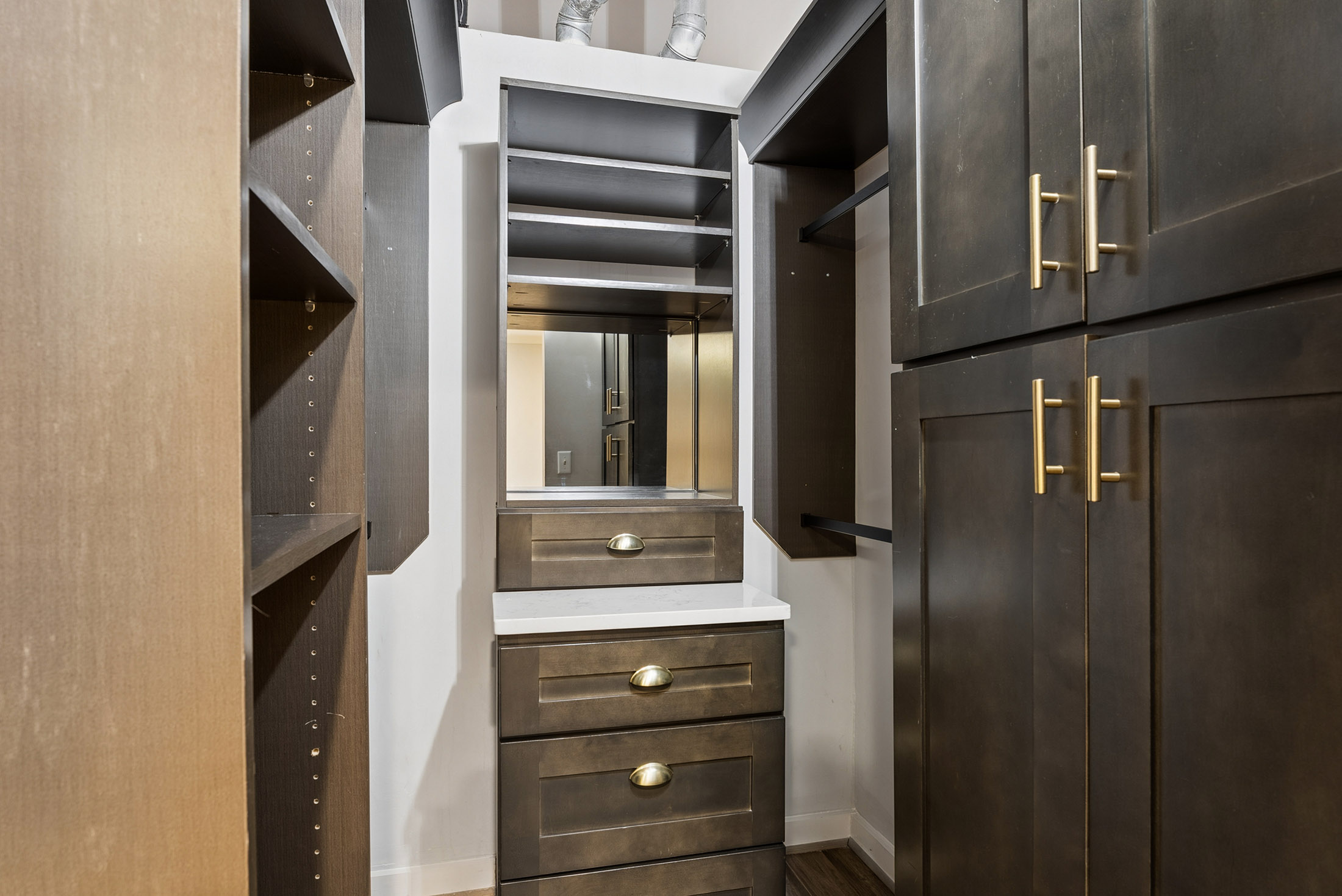  Rare One Bedroom with Loft in Historic Stacks - 物件實景
