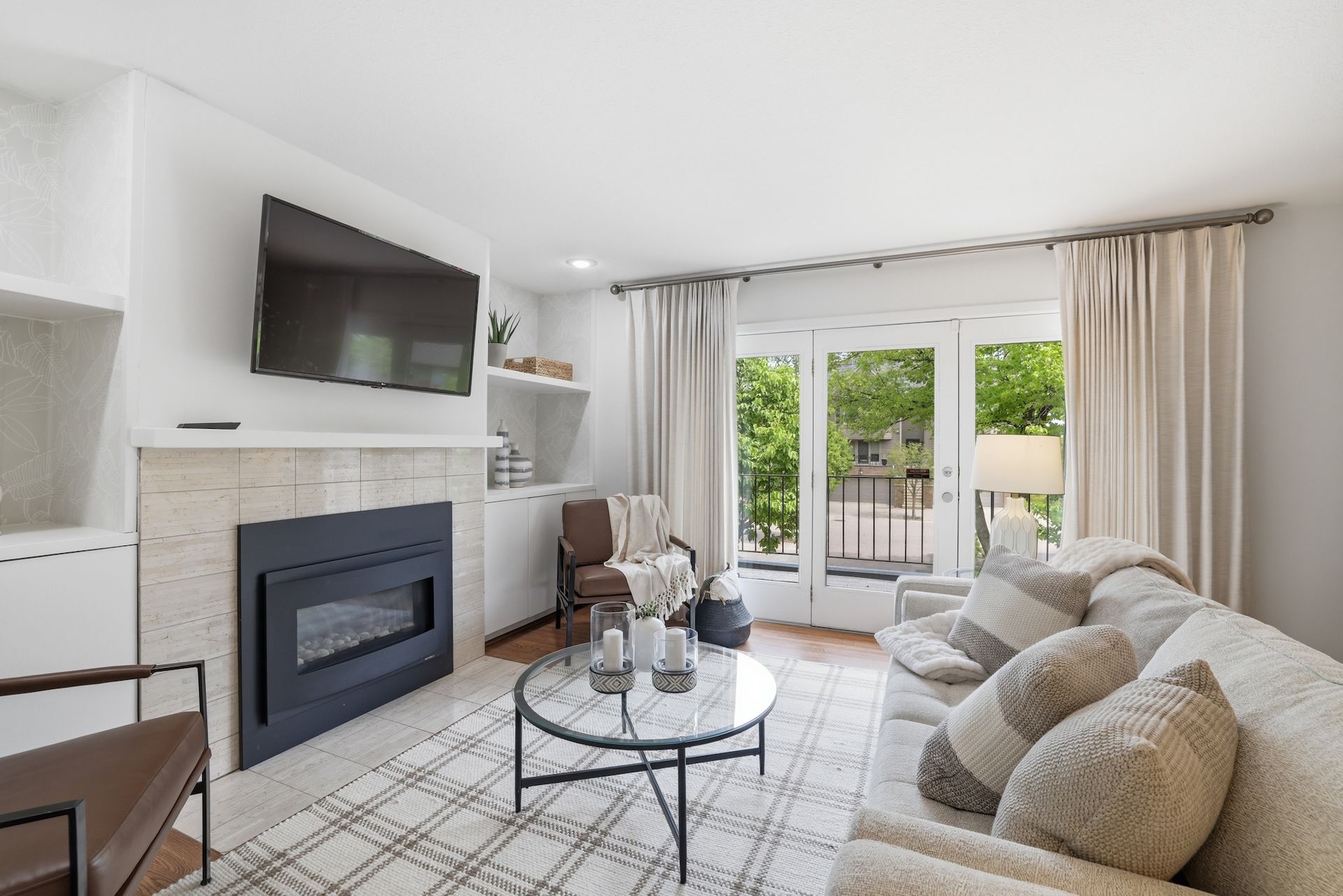  Renovated Townhome with Panoramic Views of Cedar Lake - 物件實景