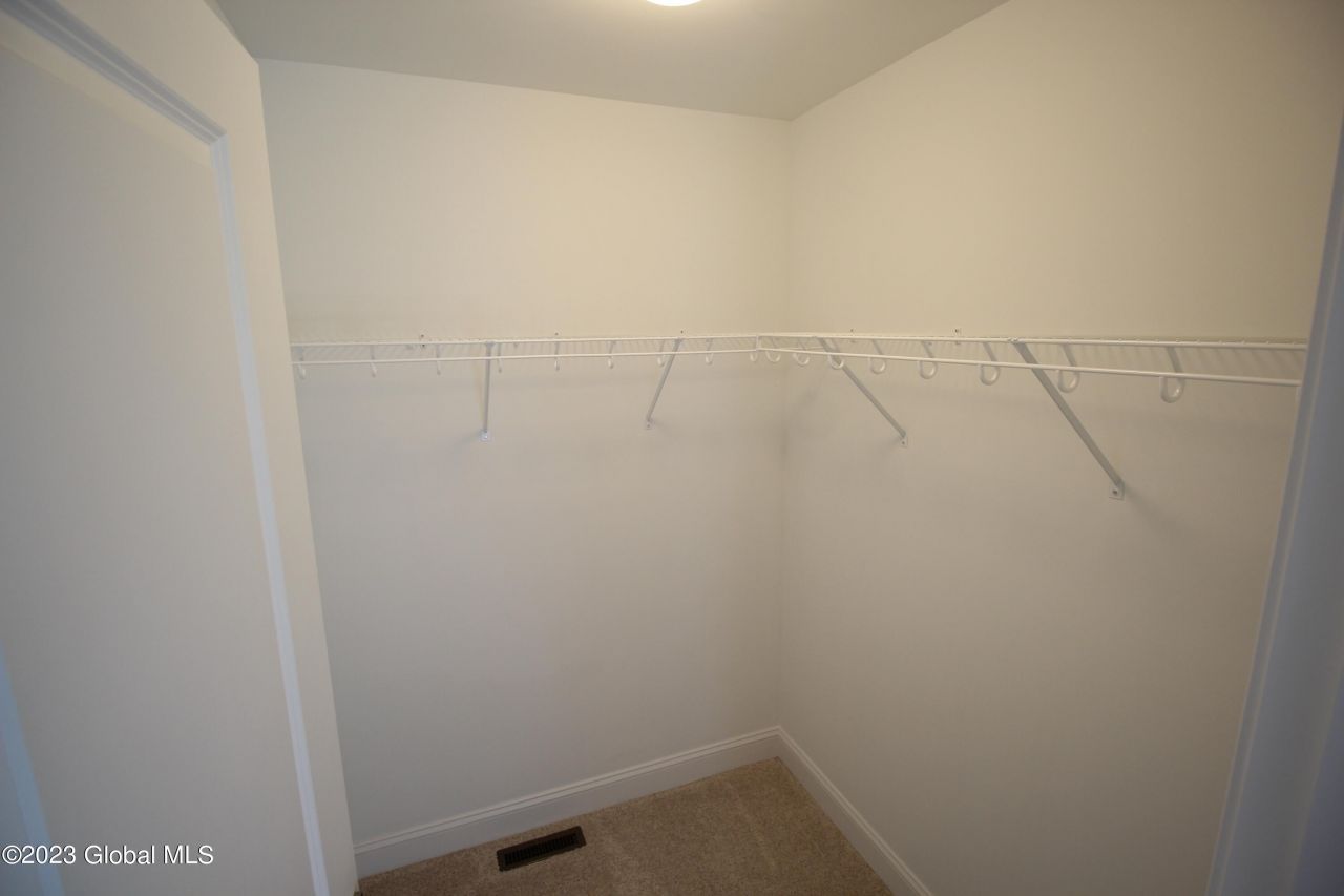 Clifton Park, New York, 12065, United States, 4 Bedrooms Bedrooms, ,3 BathroomsBathrooms,Residential,For Sale,1933145