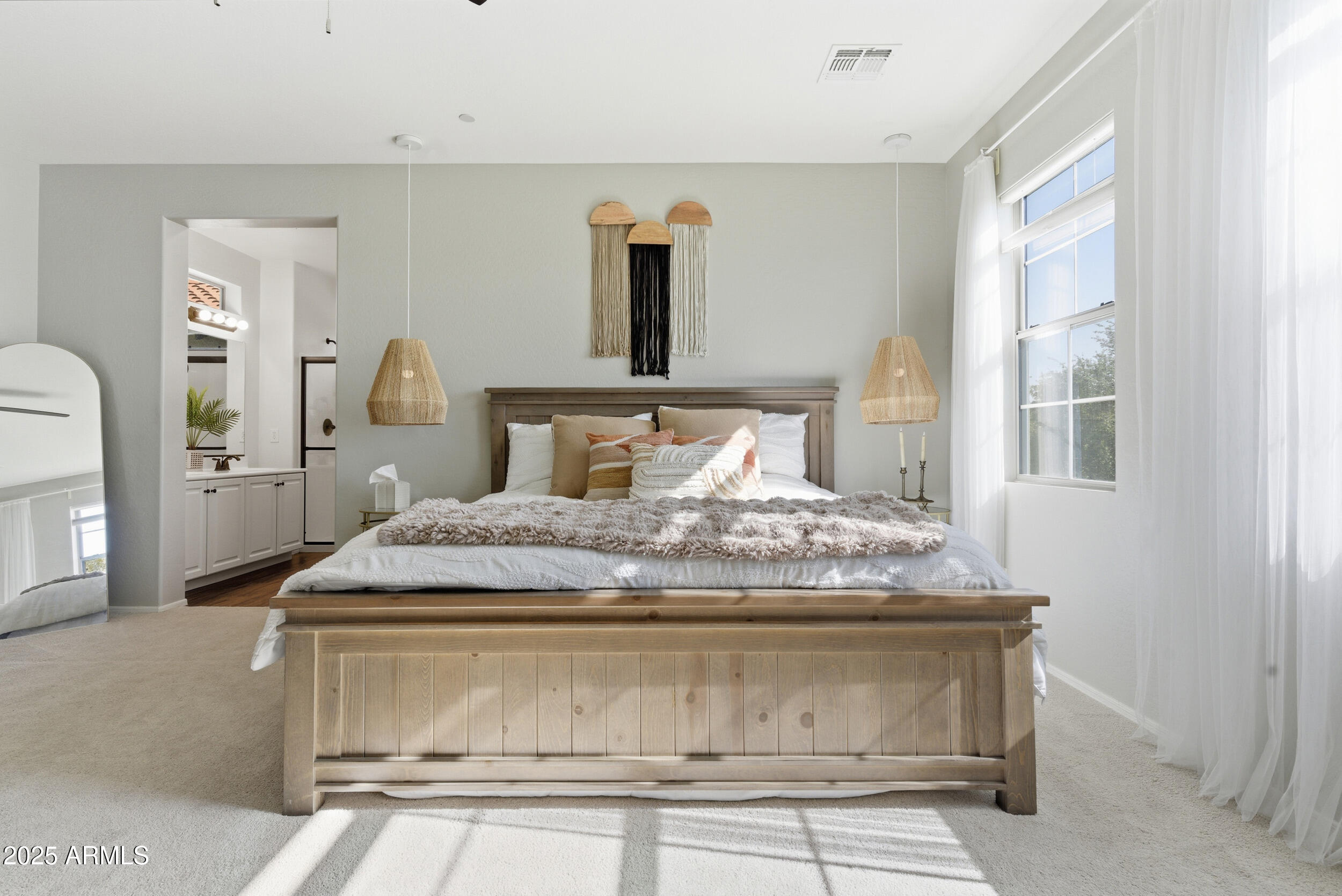 Gilbert, Arizona, 85297, United States, 3 Bedrooms Bedrooms, ,3 BathroomsBathrooms,Residential,For Sale,1991176