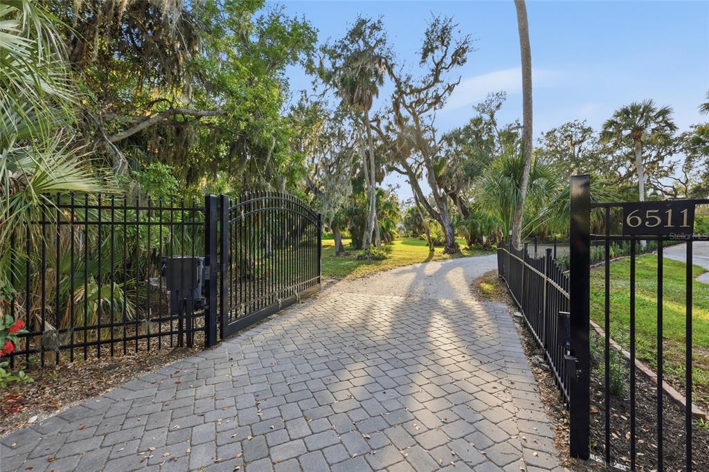 Palmetto, Florida, 34221, United States, 3 Bedrooms Bedrooms, ,2 BathroomsBathrooms,Residential,For Sale,2000474