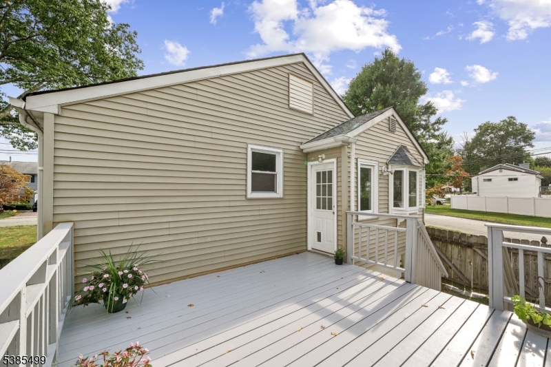 Parsippany-Troy Hills Twp., New Jersey, 07054, United States, 3 Bedrooms Bedrooms, ,2 BathroomsBathrooms,Residential,For Sale,1947046