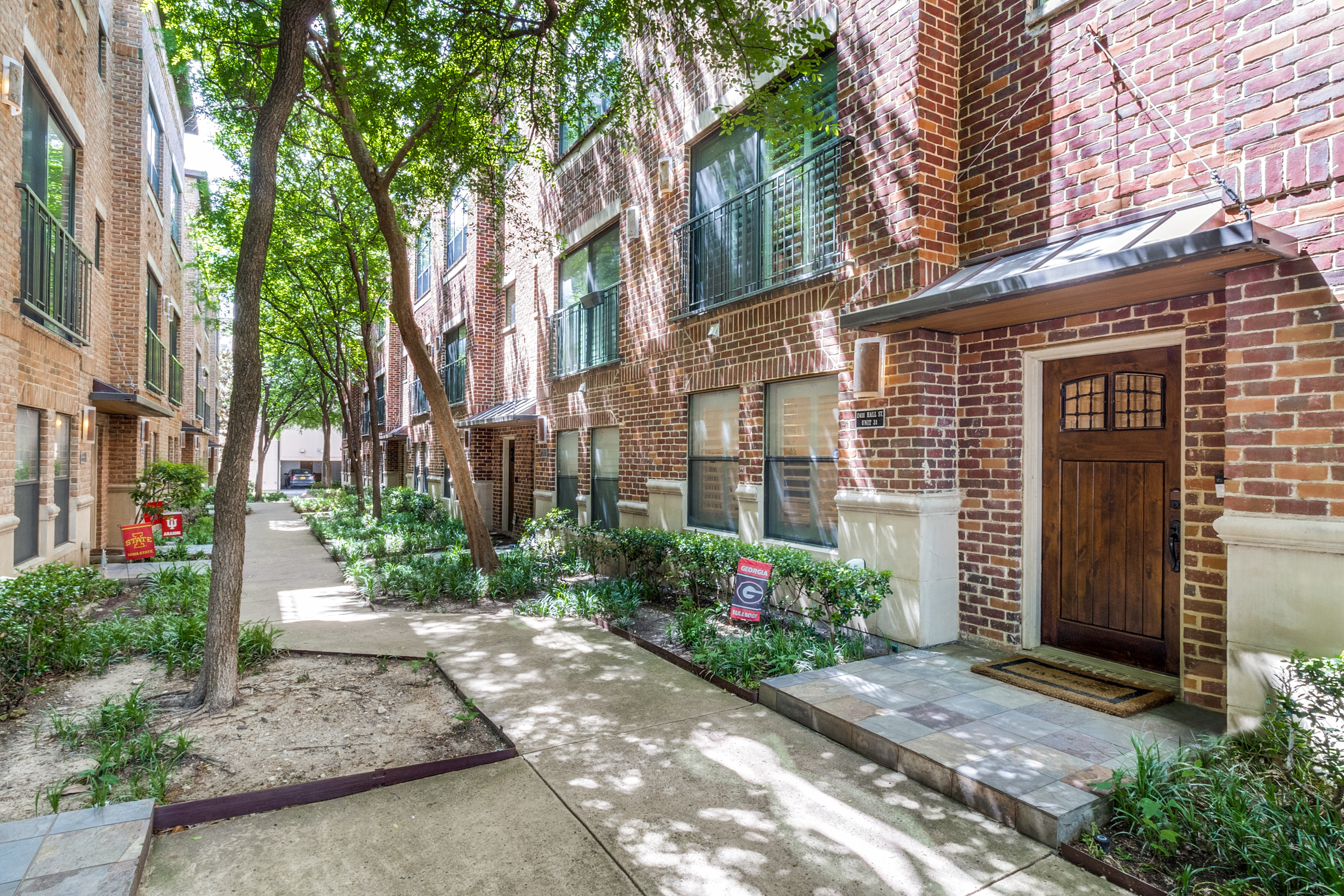  2411 N. Hall Street #31 - 物件實景