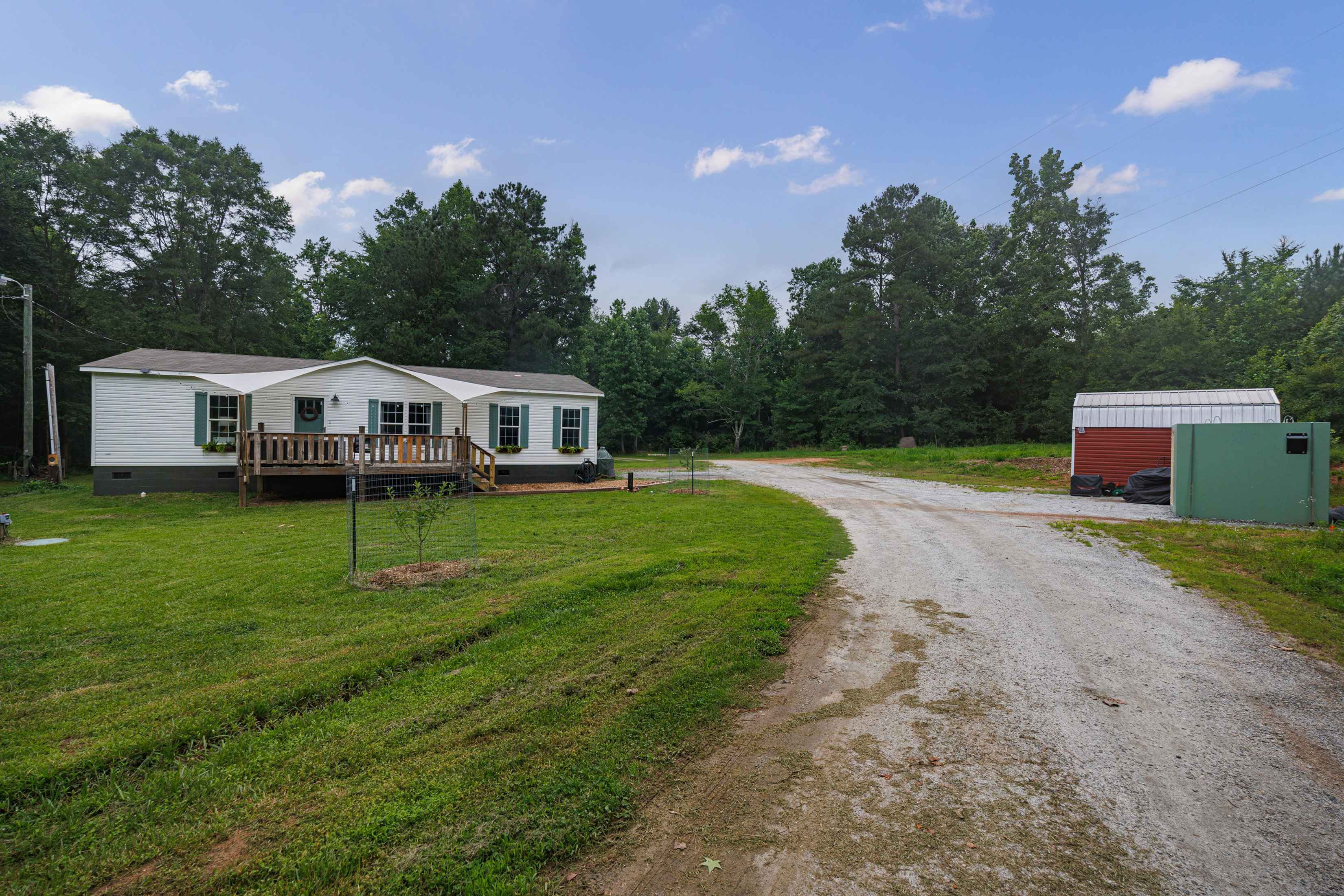  Completely Refreshed Home on Five Private Acres - 物件實景
