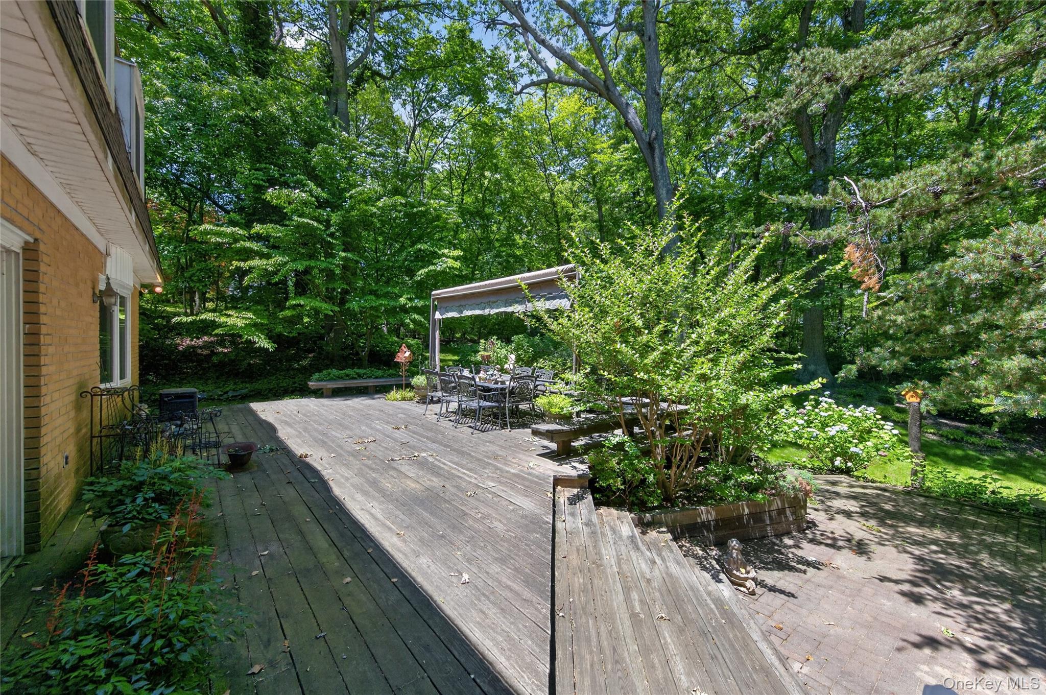  44 Koenig Drive, Oyster Bay Cove, NY, 11771 - 物件實景