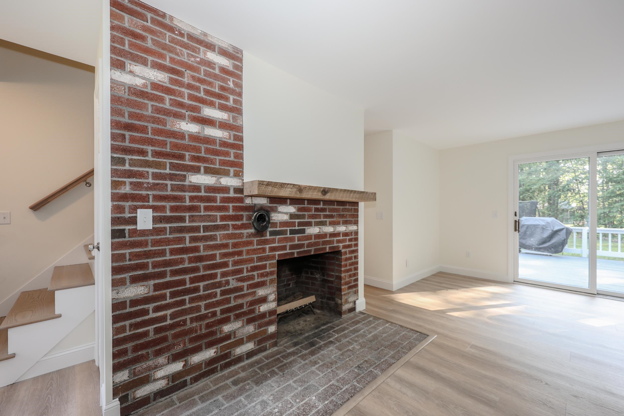 Wilton, New Hampshire, 03086, United States, 3 Bedrooms Bedrooms, ,2 BathroomsBathrooms,Residential,For Sale,1940505