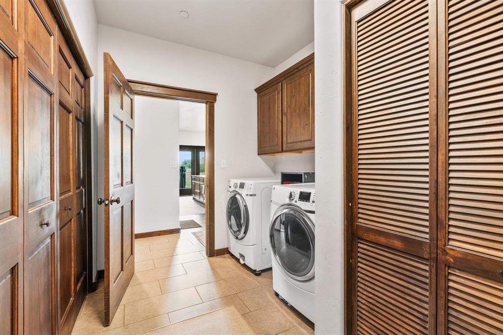 Durango, Colorado, 81303, United States, 3 Bedrooms Bedrooms, ,2 BathroomsBathrooms,Residential,For Sale,1796482