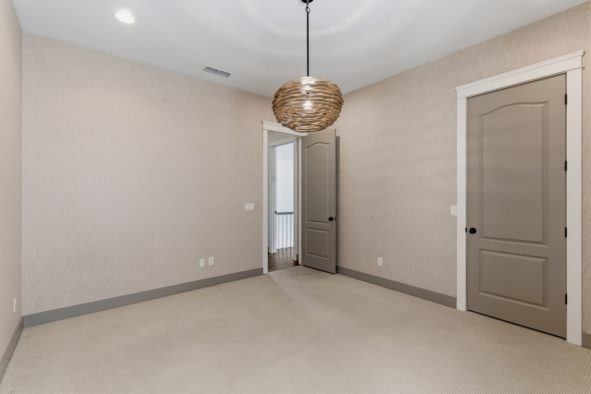  114A Lasalle Ct, Nashville, TN, 37205 - 物件實景