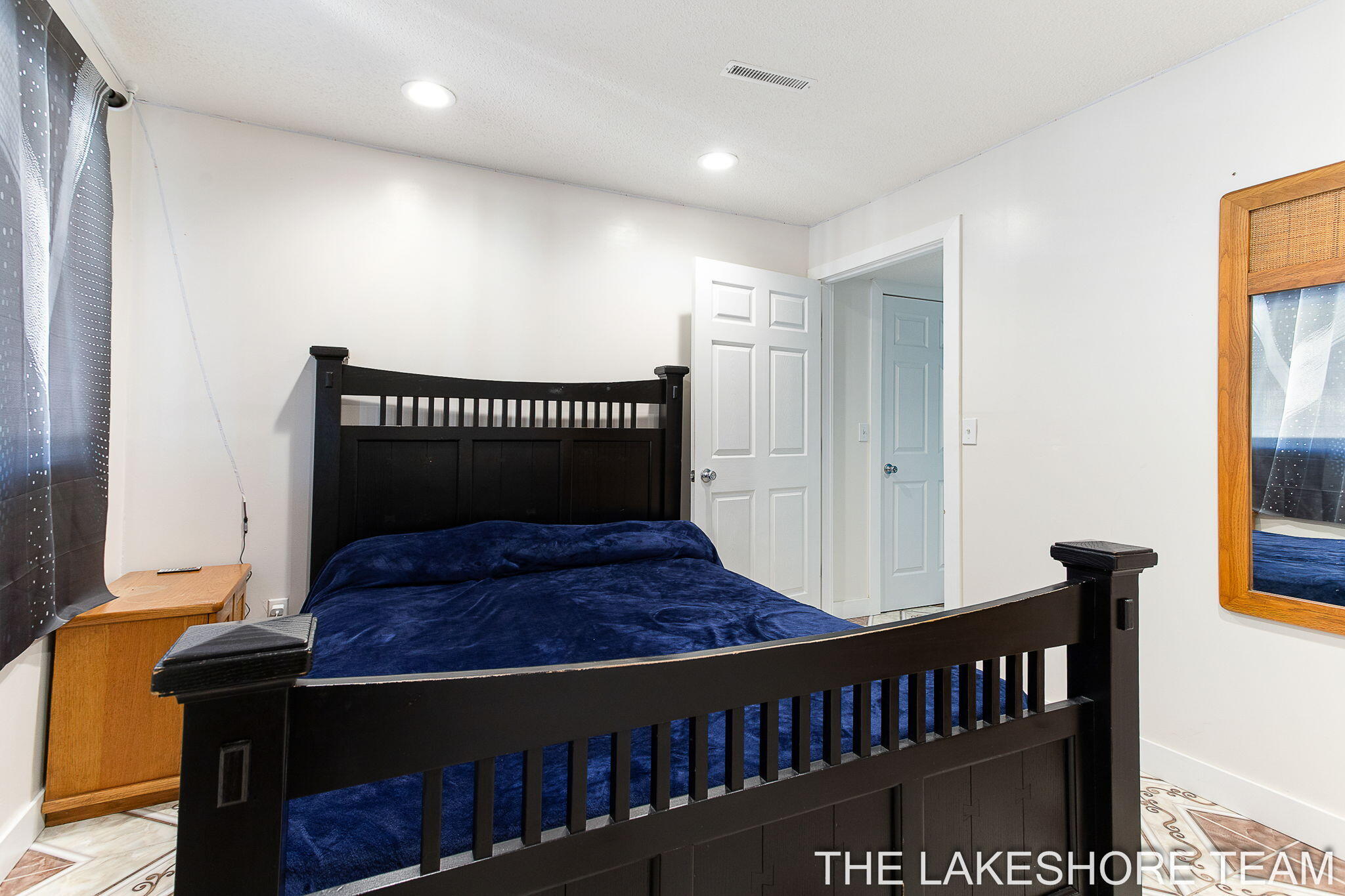 Holland, Michigan, 49424, United States, 5 Bedrooms Bedrooms, ,4 BathroomsBathrooms,Residential,For Sale,1973082