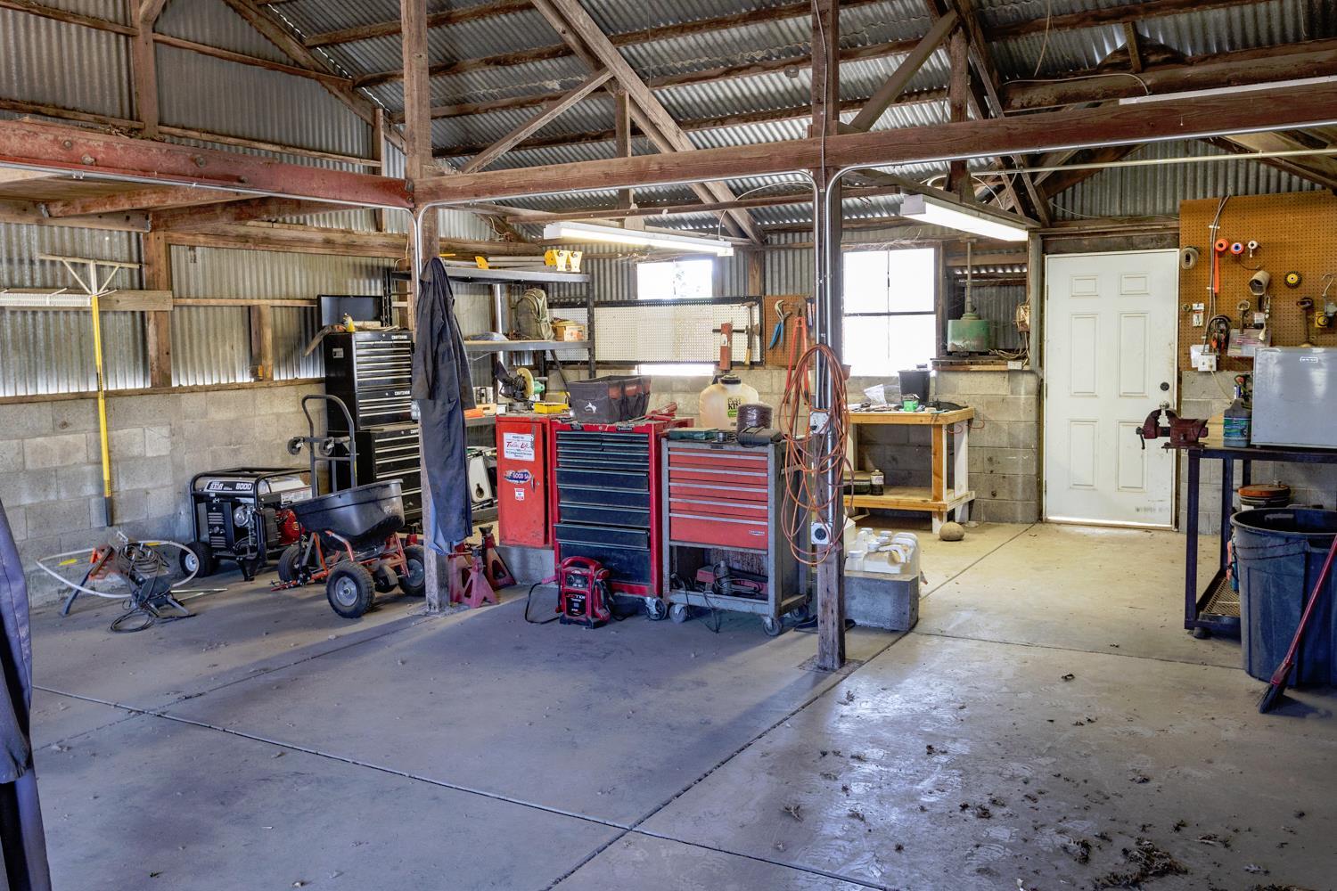 Oakdale, California, 95361, United States, 3 Bedrooms Bedrooms, ,2 BathroomsBathrooms,Residential,For Sale,1982799