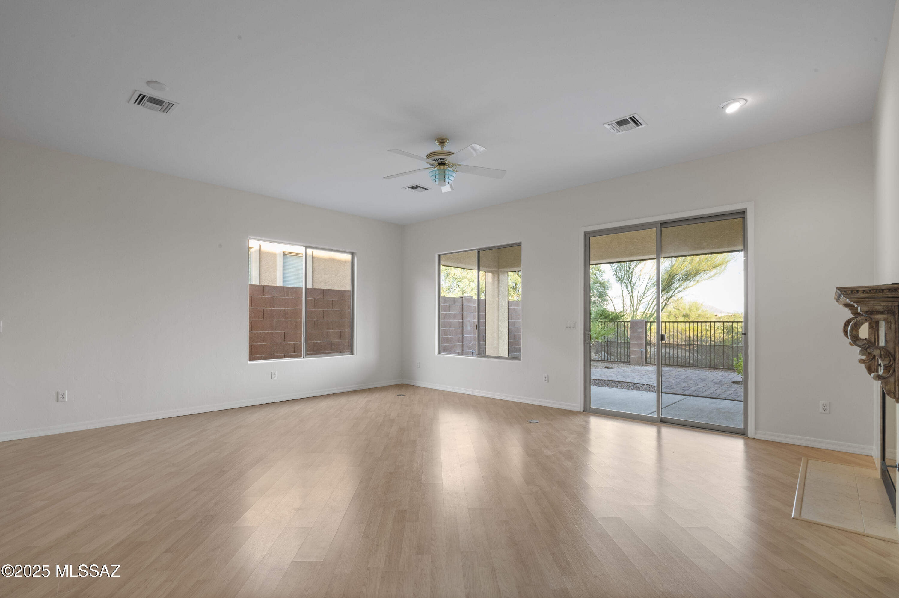 Marana, Arizona, 85658, United States, 3 Bedrooms Bedrooms, ,3 BathroomsBathrooms,Residential,For Sale,1926095