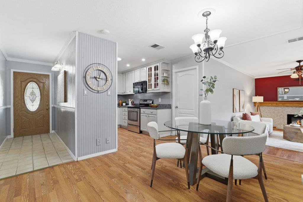 San Jose, California, 95123, United States, 3 Bedrooms Bedrooms, ,2 BathroomsBathrooms,Residential,For Sale,1975297