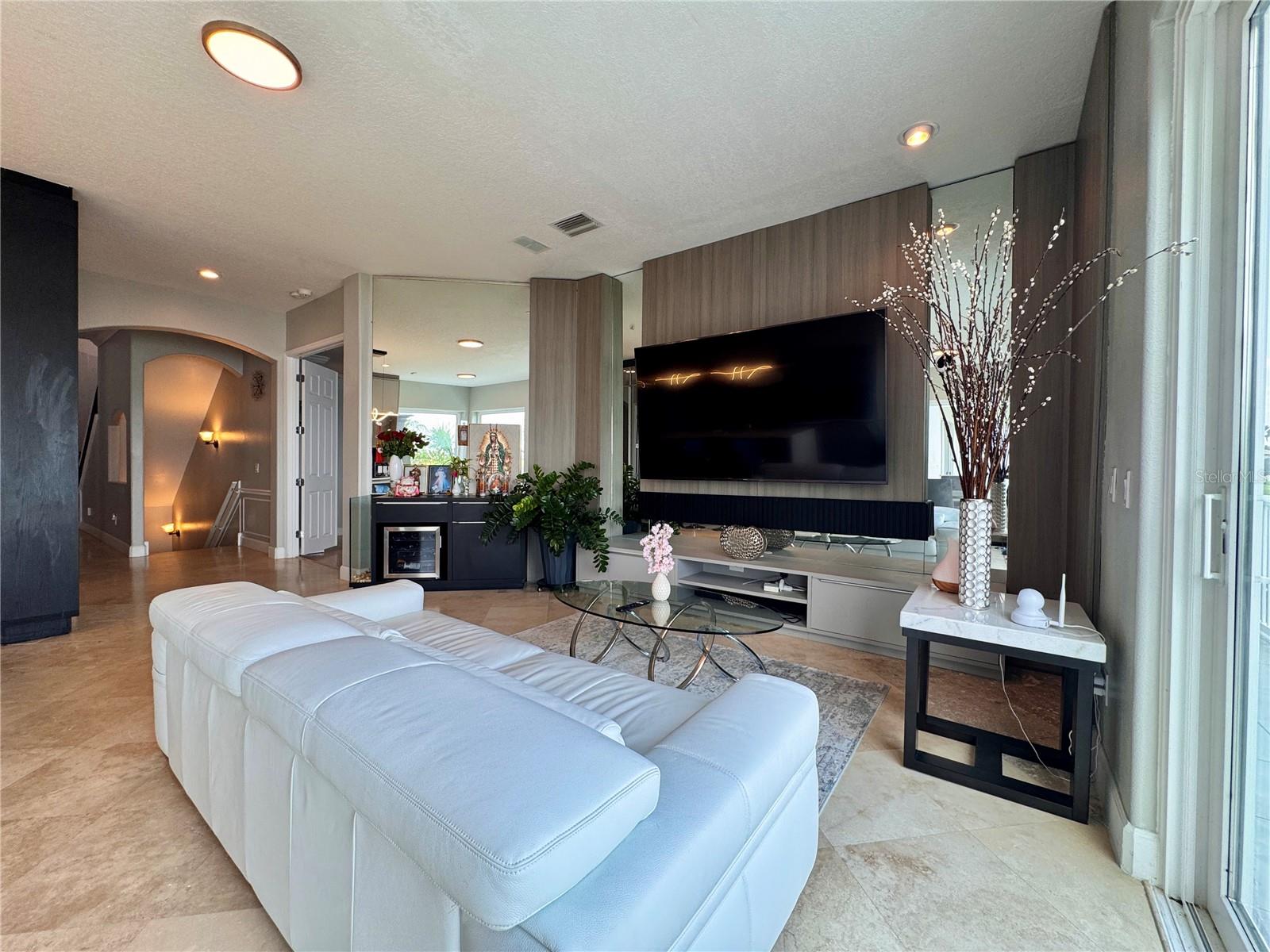 ORLANDO, Florida, 32836, United States, 5 Bedrooms Bedrooms, ,6 BathroomsBathrooms,Residential,For Sale,1983203