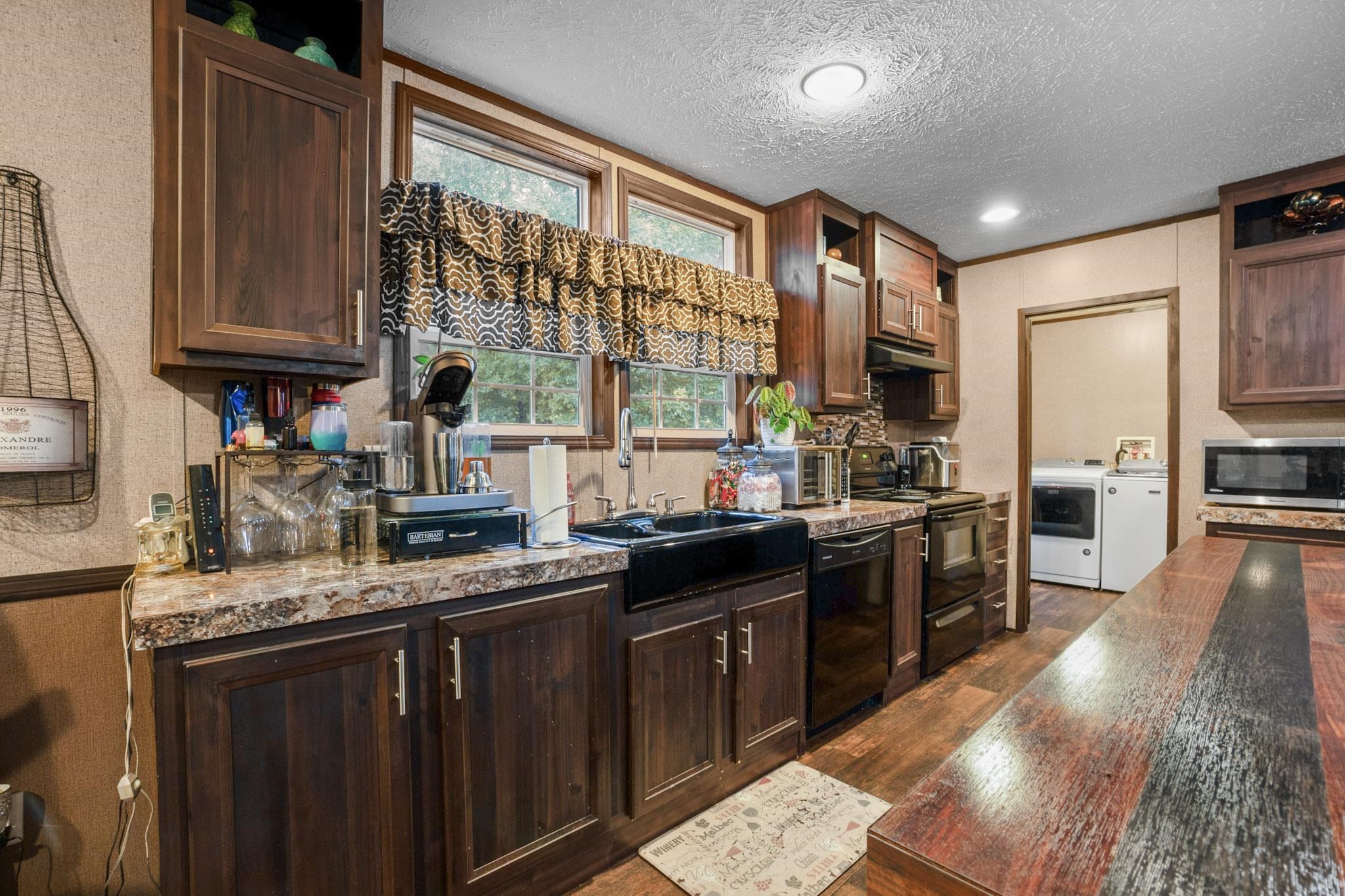 Stanton, Tennessee, 38069, United States, 4 Bedrooms Bedrooms, ,3 BathroomsBathrooms,Residential,For Sale,1984200