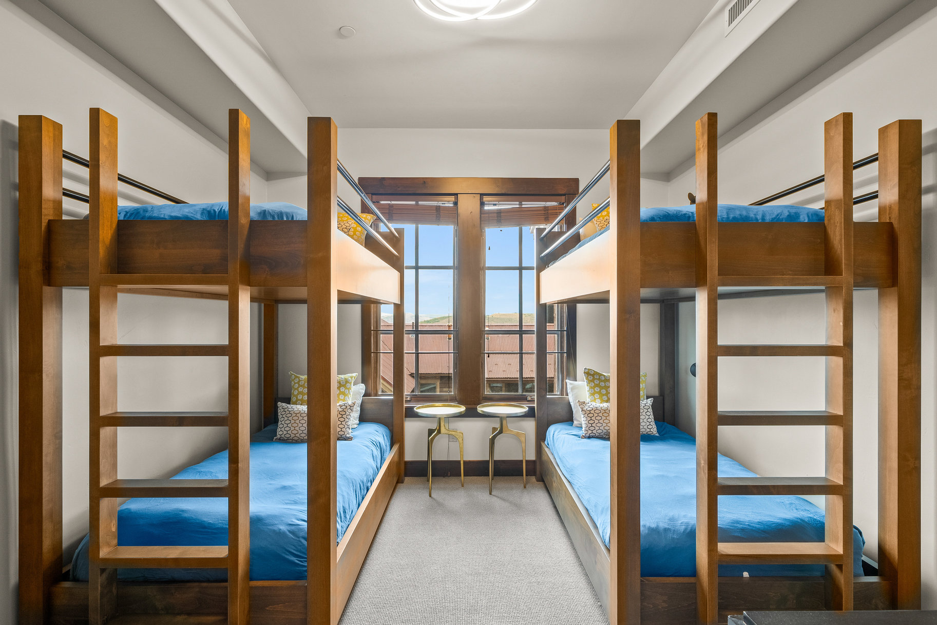  Top-Floor End Unit in Park City – Steps from the Silver Star Chairlift - 物件實景