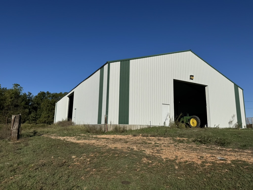 Pierce City, Missouri, 65723, United States, 2 Bedrooms Bedrooms, ,2 BathroomsBathrooms,Residential,For Sale,1987385