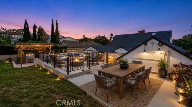 Los Angeles, California, 90043, United States, 3 Bedrooms Bedrooms, ,3 BathroomsBathrooms,Residential,For Sale,2049255