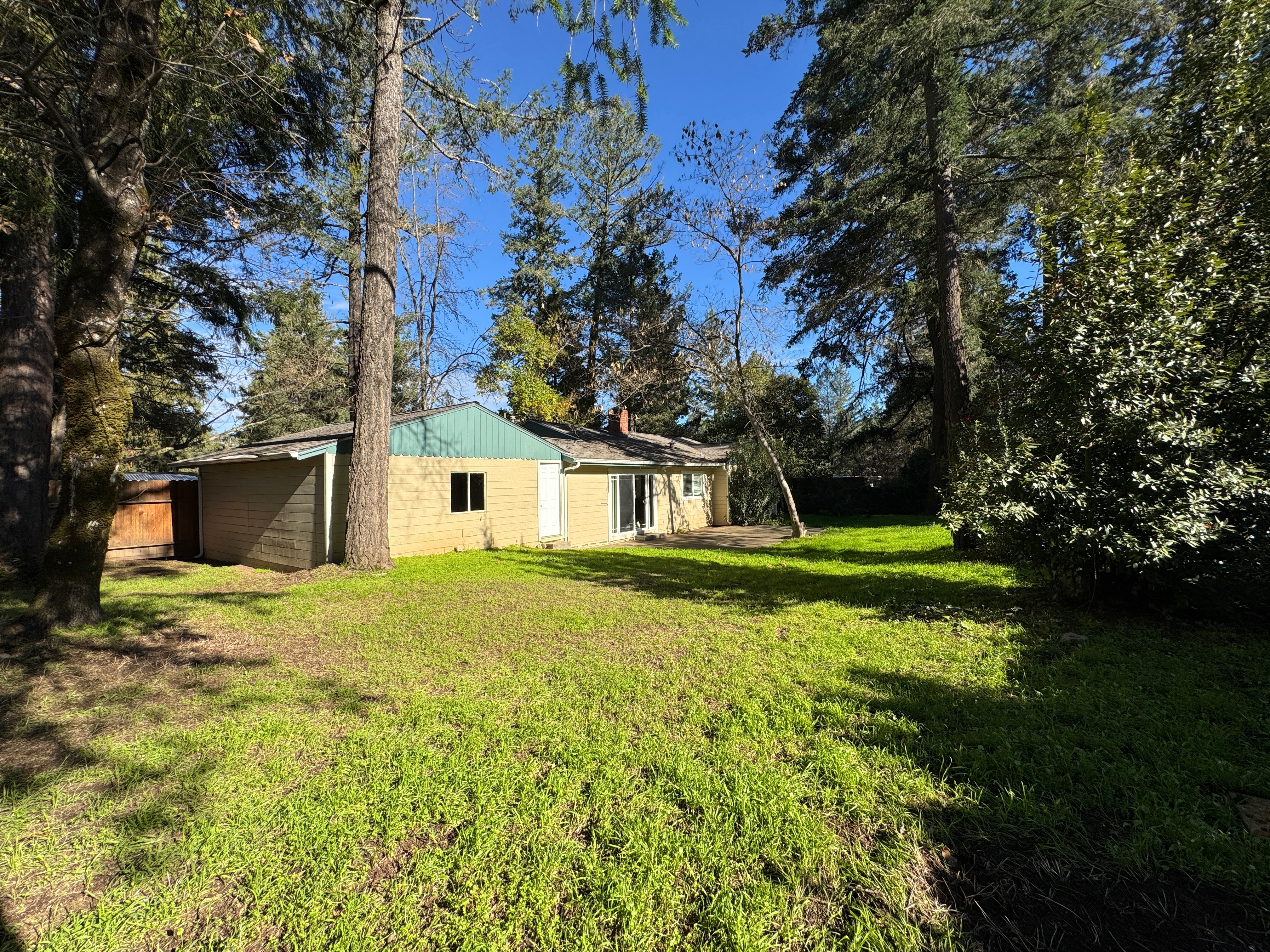 Ukiah, California, 95482, United States, 3 Bedrooms Bedrooms, ,2 BathroomsBathrooms,Residential,For Sale,1845270