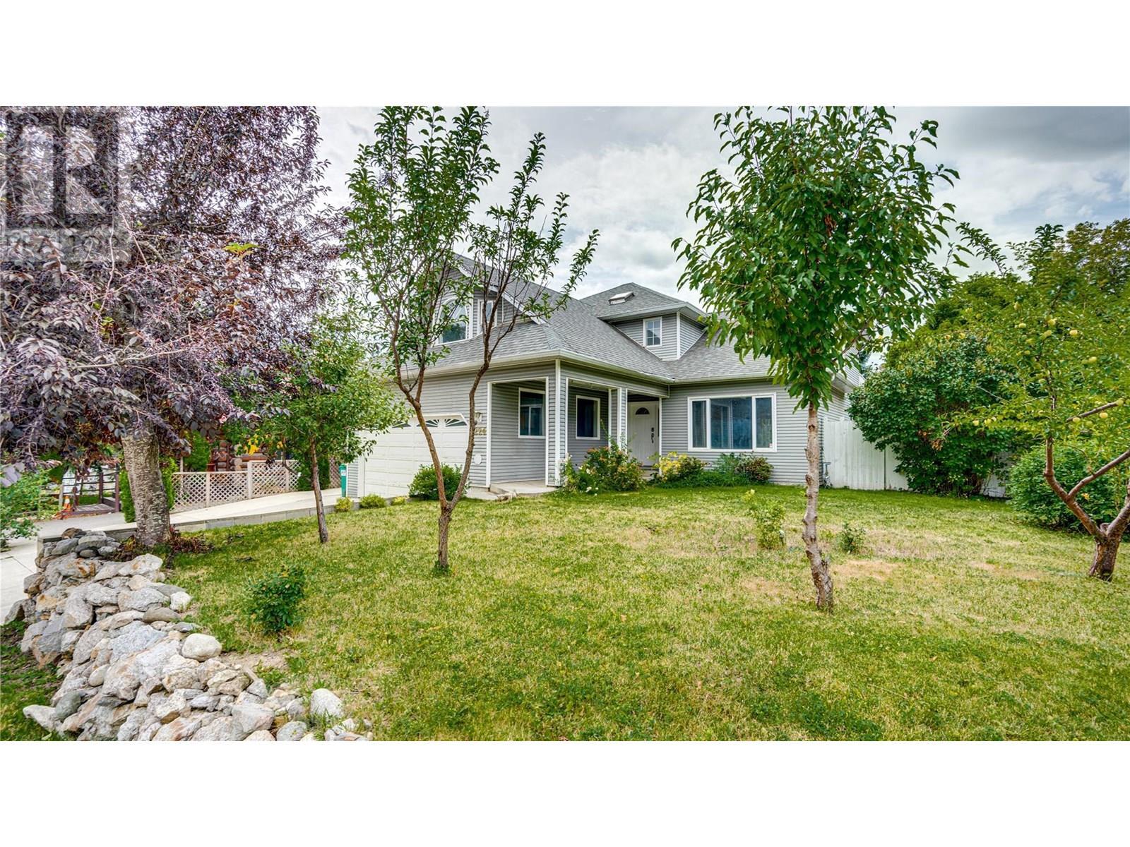LUMBY, British Columbia, V0E 2G5, CA, 3 Bedrooms Bedrooms, ,2 BathroomsBathrooms,Residential,For Sale,1906205