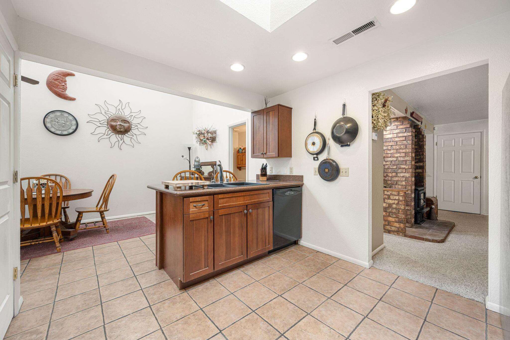 St George, Utah, 84770, United States, 3 Bedrooms Bedrooms, ,3 BathroomsBathrooms,Residential,For Sale,2047939