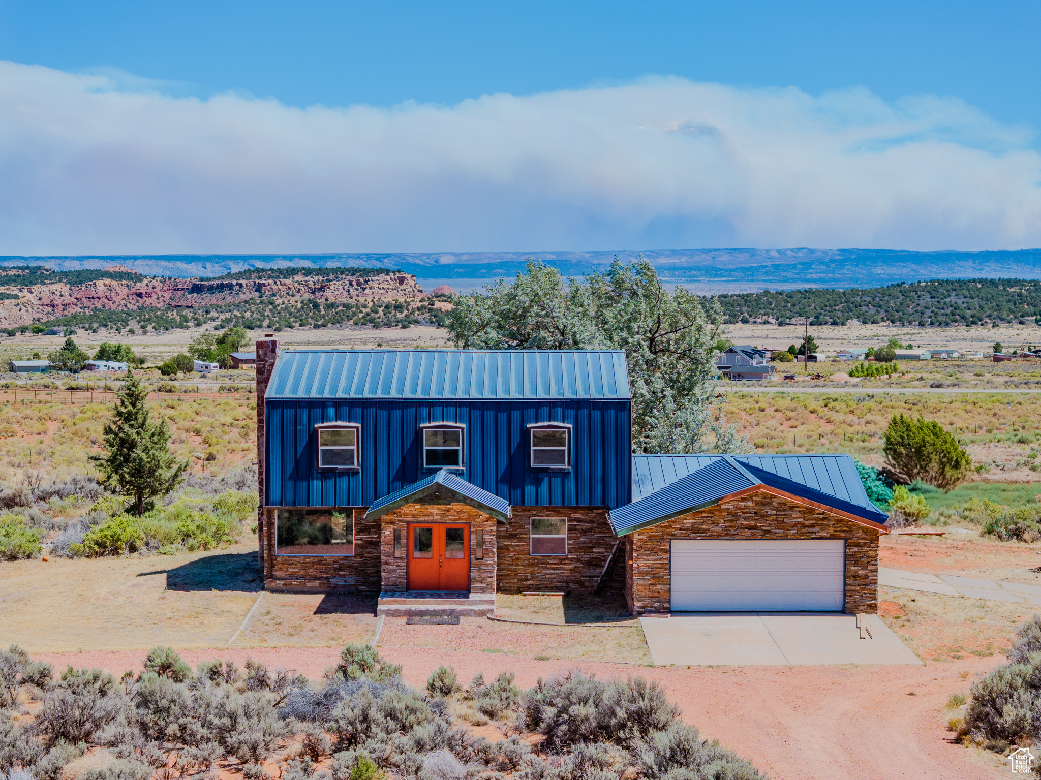 Kanab, Utah, 84741, United States, 4 Bedrooms Bedrooms, ,3 BathroomsBathrooms,Residential,For Sale,1908658