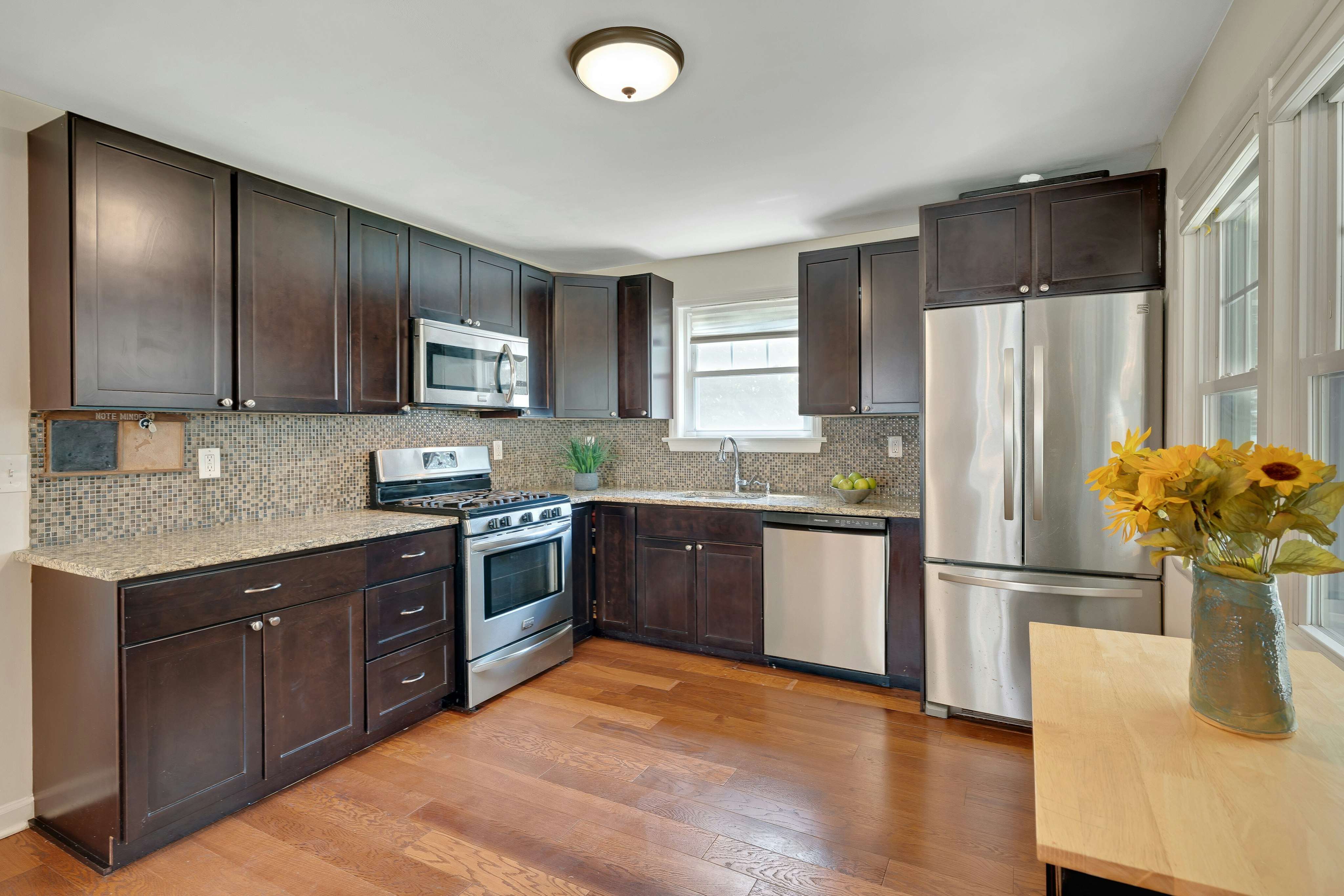  20 Florence Place, Elmwood Park, NJ 07407 - 物件實景