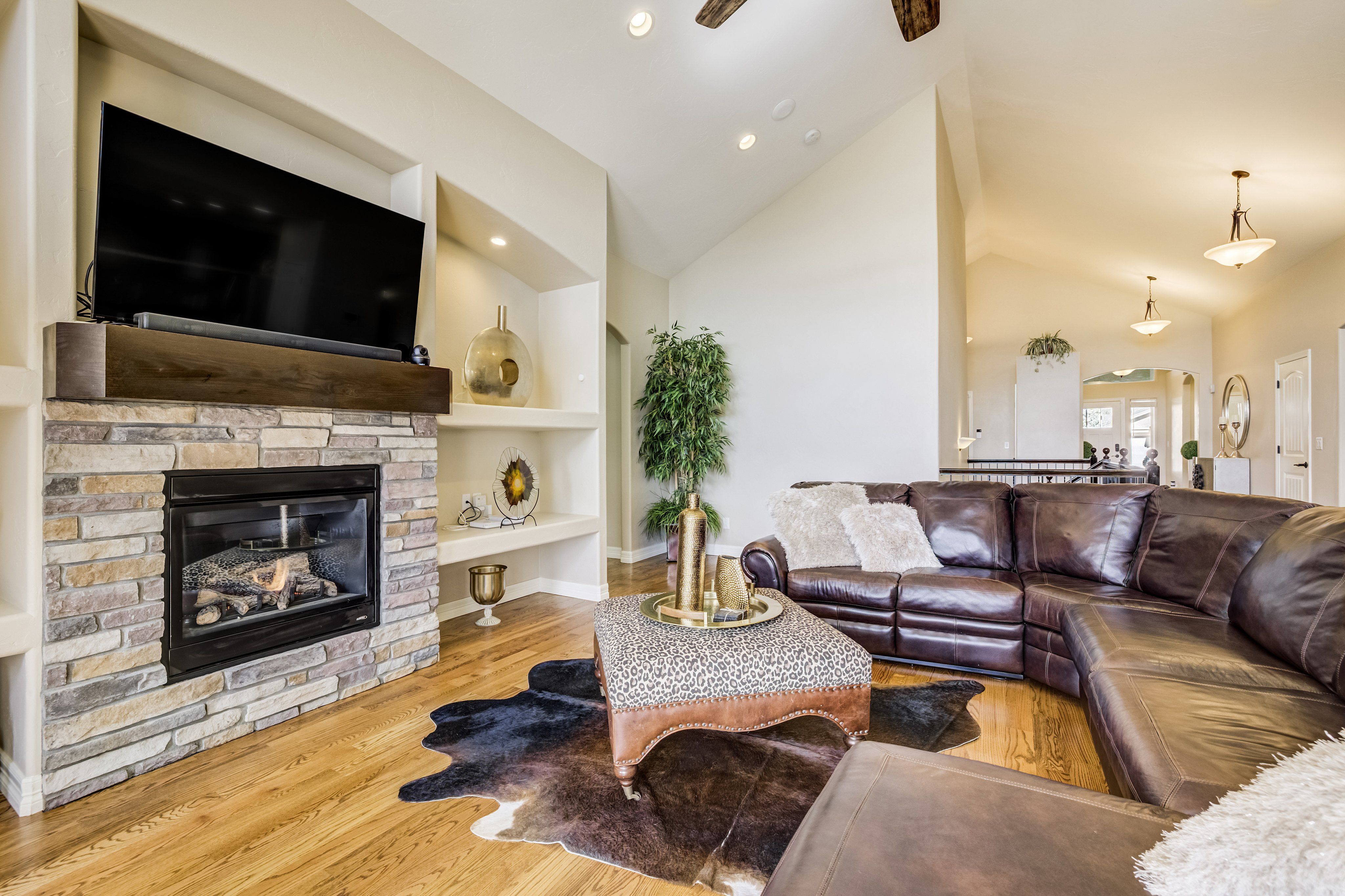  Elevated Living with Unmatched Pikes Peak Views in Flying Horse - 物件實景