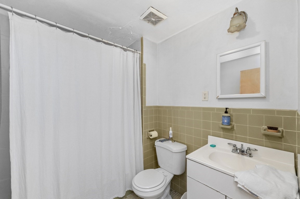 Boston, Massachusetts, 02129, United States, 4 Bedrooms Bedrooms, ,3 BathroomsBathrooms,Residential,For Sale,1933524