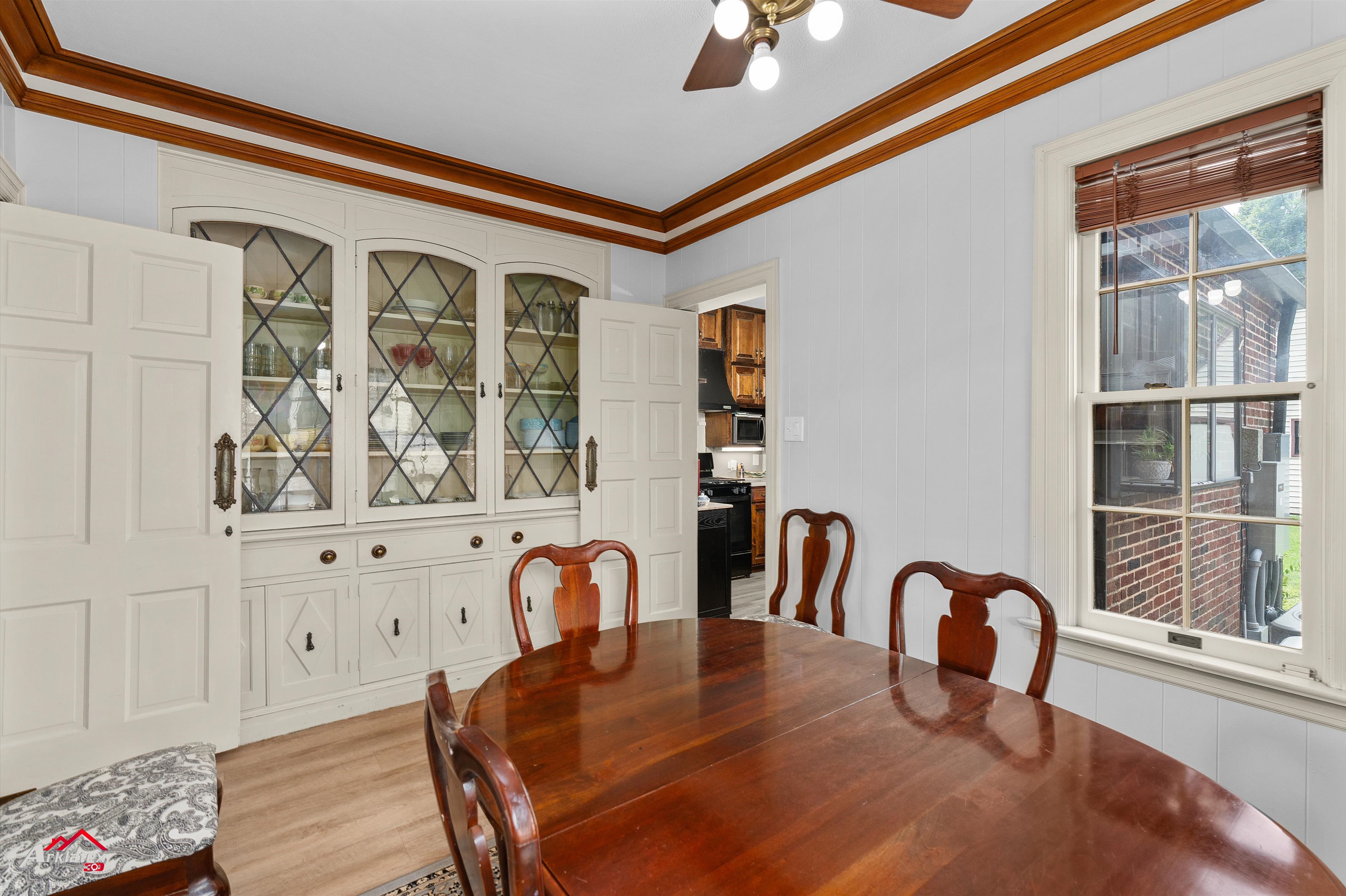 Henderson, Texas, 75654, United States, 3 Bedrooms Bedrooms, ,5 BathroomsBathrooms,Residential,For Sale,1930461