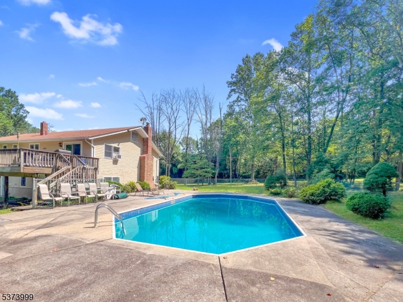 Franklin Twp., New Jersey, 07882, United States, 5 Bedrooms Bedrooms, ,3 BathroomsBathrooms,Residential,For Sale,1901717
