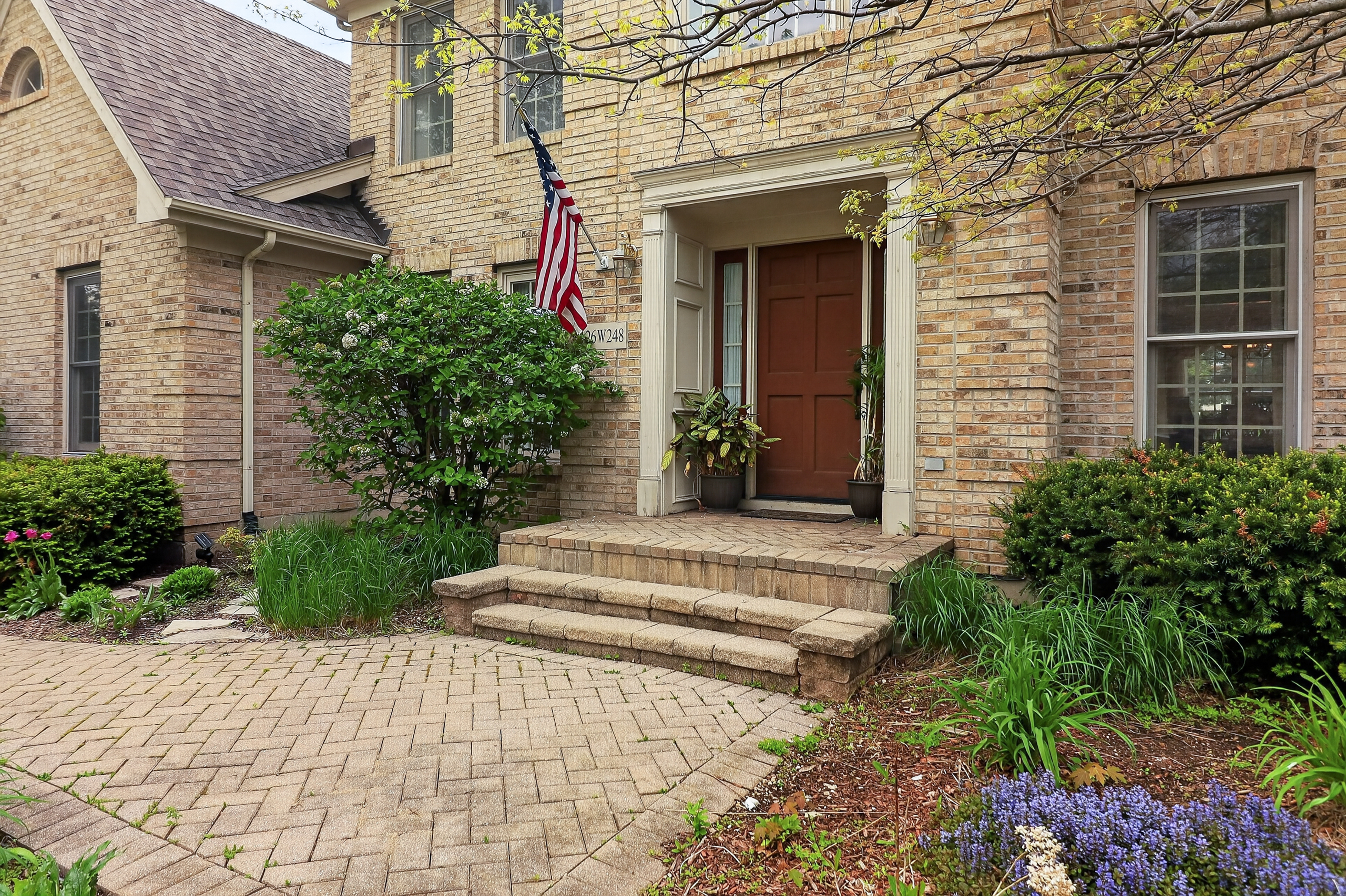  26W248 Tuckaway Court, Winfield, IL, 60190 - 物件實景