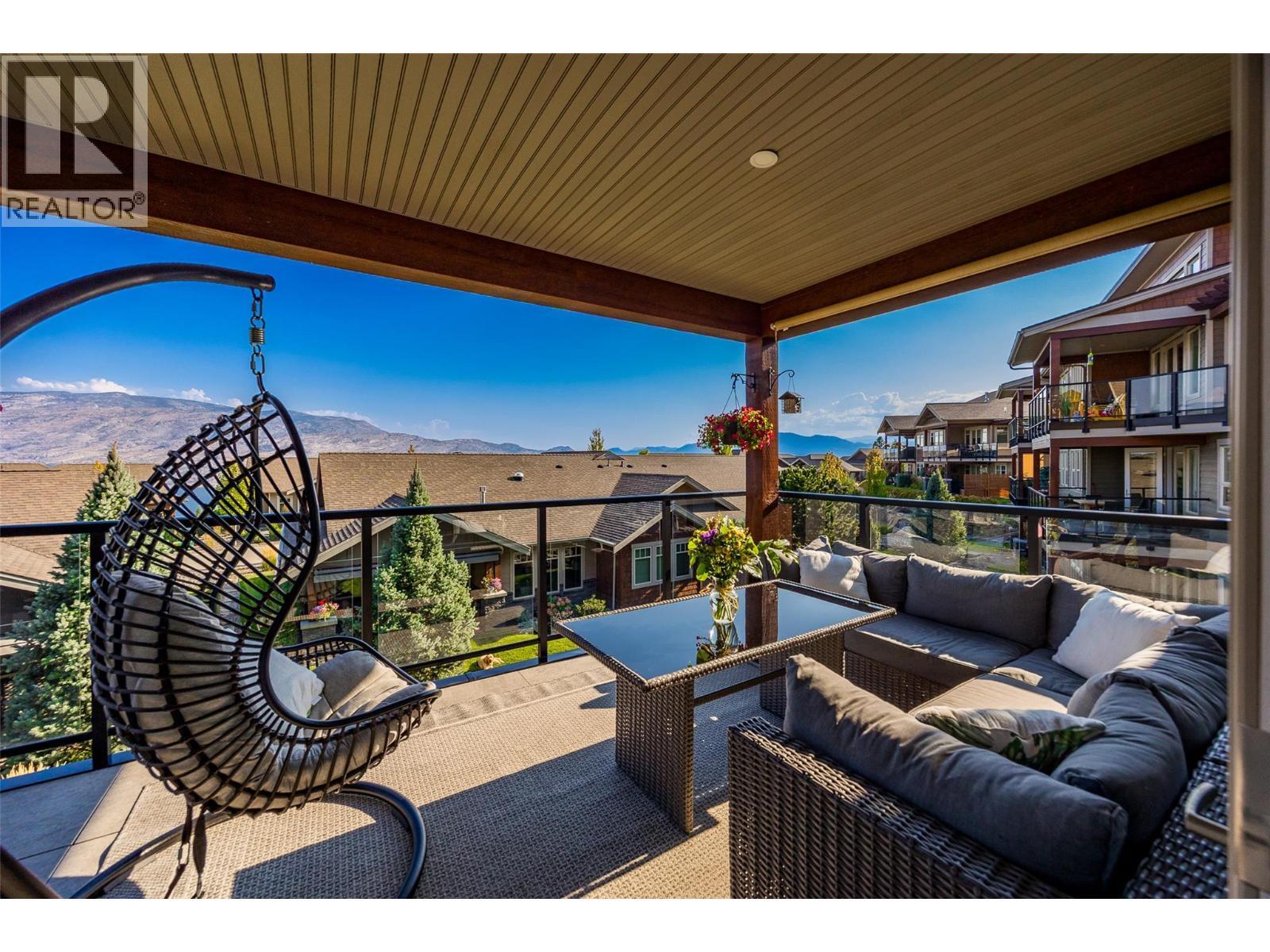 PEACHLAND, British Columbia, V0H 1X5, CA, 3 Bedrooms Bedrooms, ,2 BathroomsBathrooms,Residential,For Sale,1951161