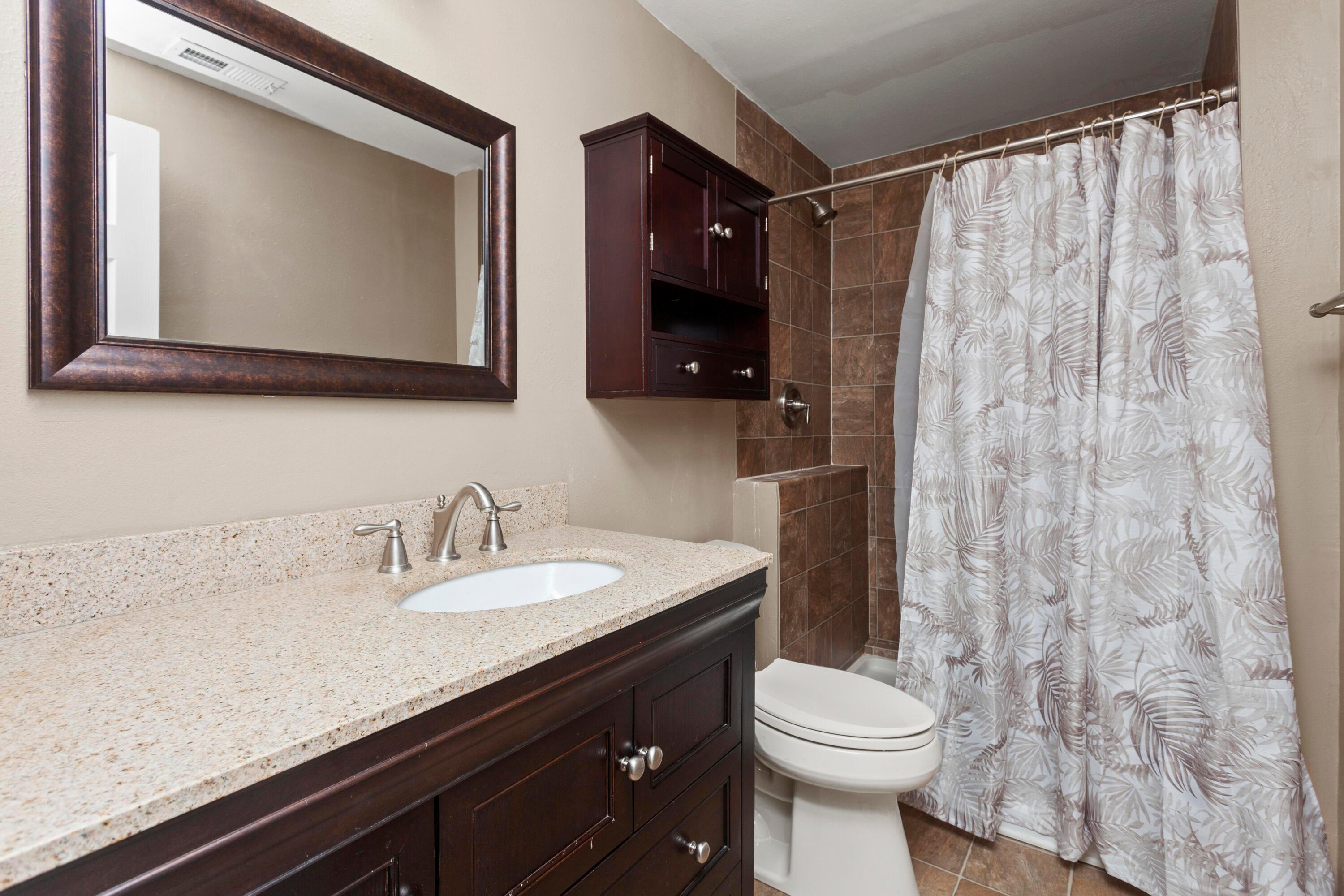 Ankeny, Iowa, 50021, United States, 5 Bedrooms Bedrooms, ,4 BathroomsBathrooms,Residential,For Sale,1980826