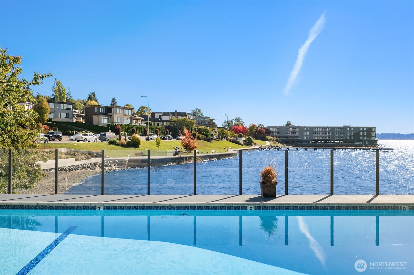 Kirkland, Washington, 98033, United States, 2 Bedrooms Bedrooms, ,1 BathroomBathrooms,Residential,For Sale,1856808