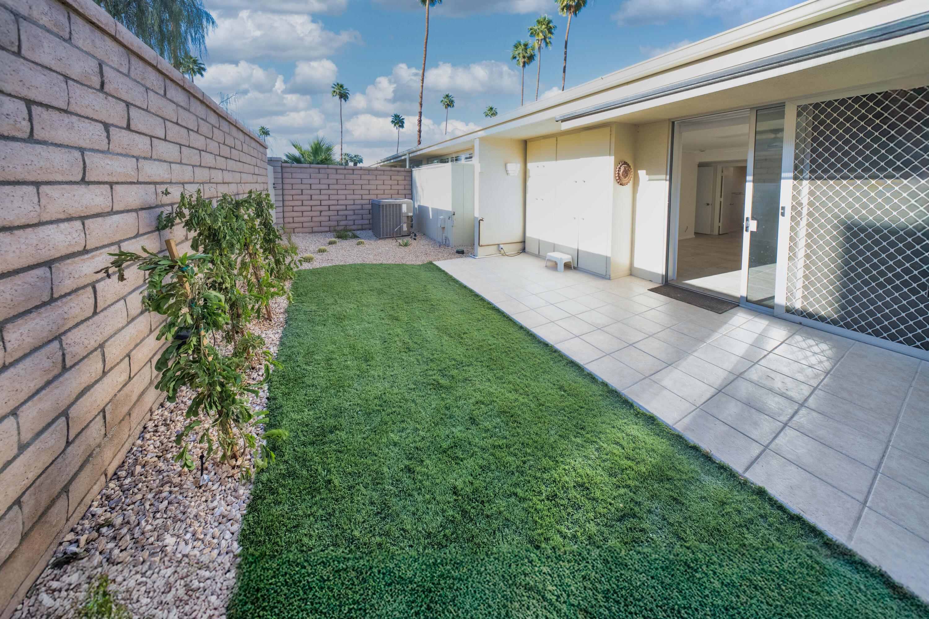 Palm Desert, California, 92260, United States, 2 Bedrooms Bedrooms, ,2 BathroomsBathrooms,Residential,For Sale,1805960