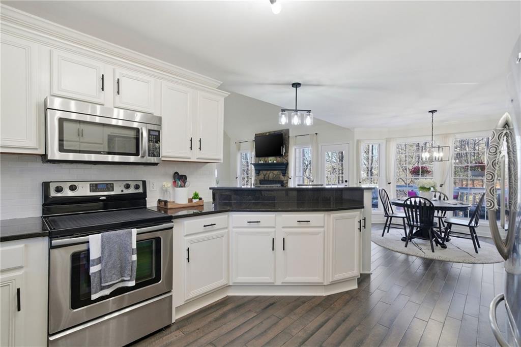 Cumming, Georgia, 30040, United States, 4 Bedrooms Bedrooms, ,3 BathroomsBathrooms,Residential,For Sale,2013824